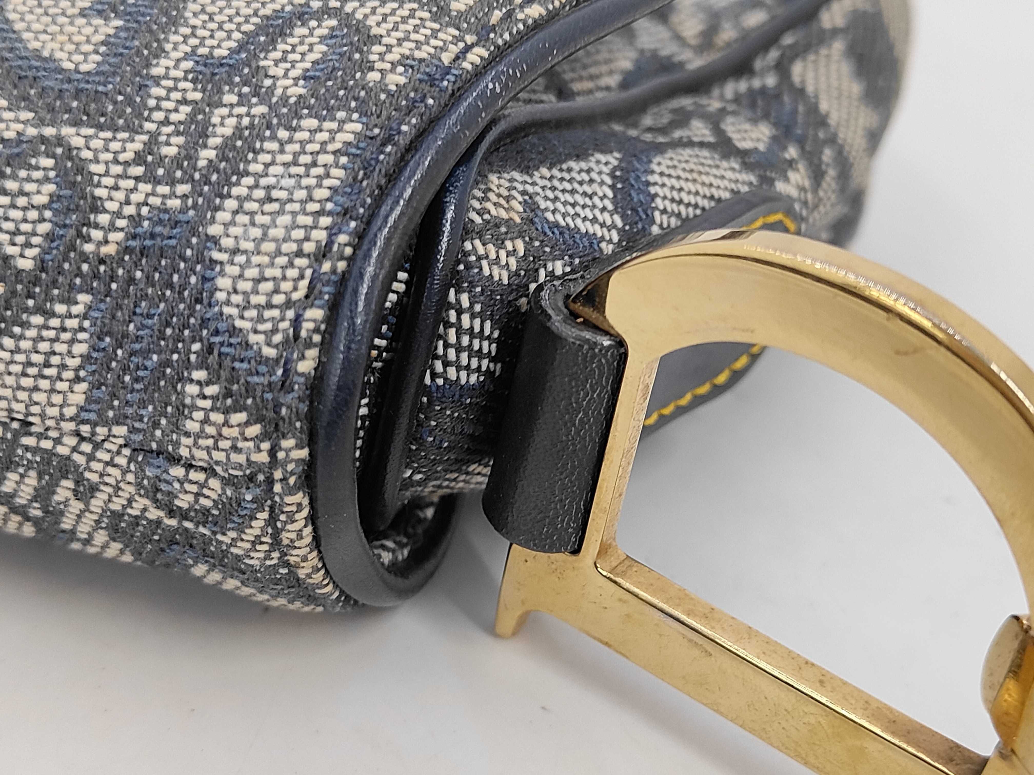 Oblique Saddle Shoulder Bag — view 9