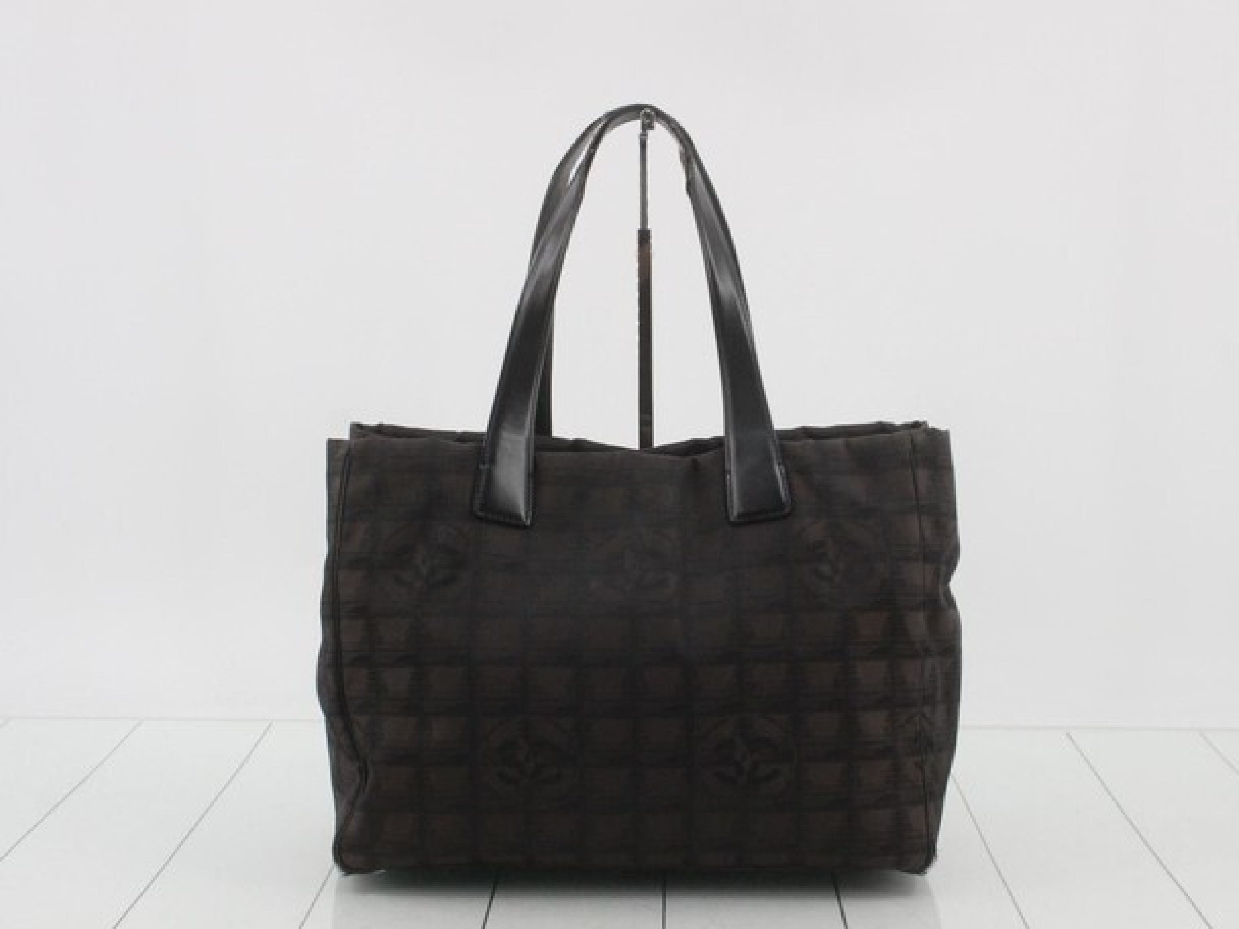 New Travel Line Tote MM Nylon Leather Brown Handbag (Serial Number 9)