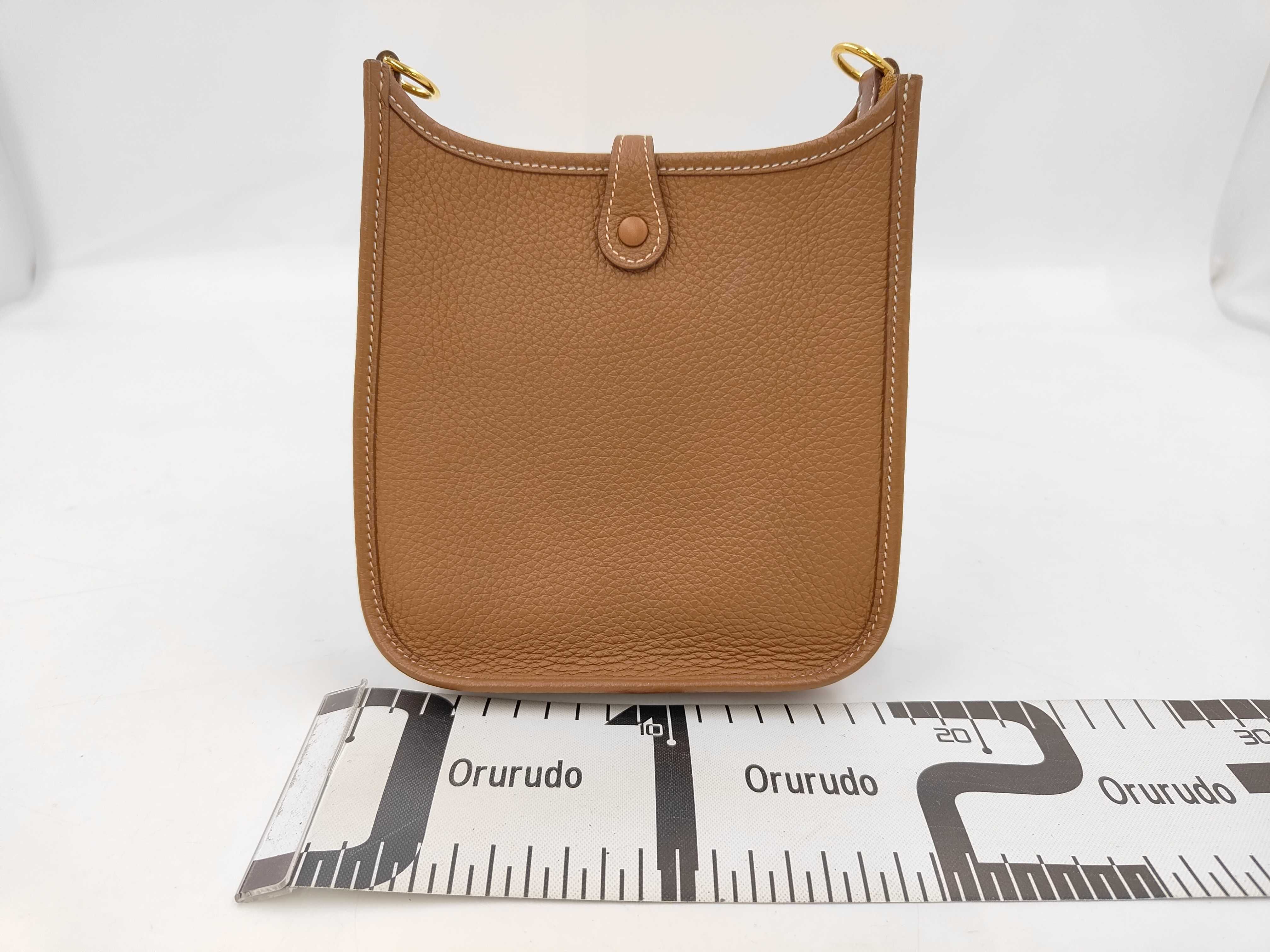 Evelyne 16 TPM Amazon Taurillon Clemence Brown Shoulder Bag — view 2