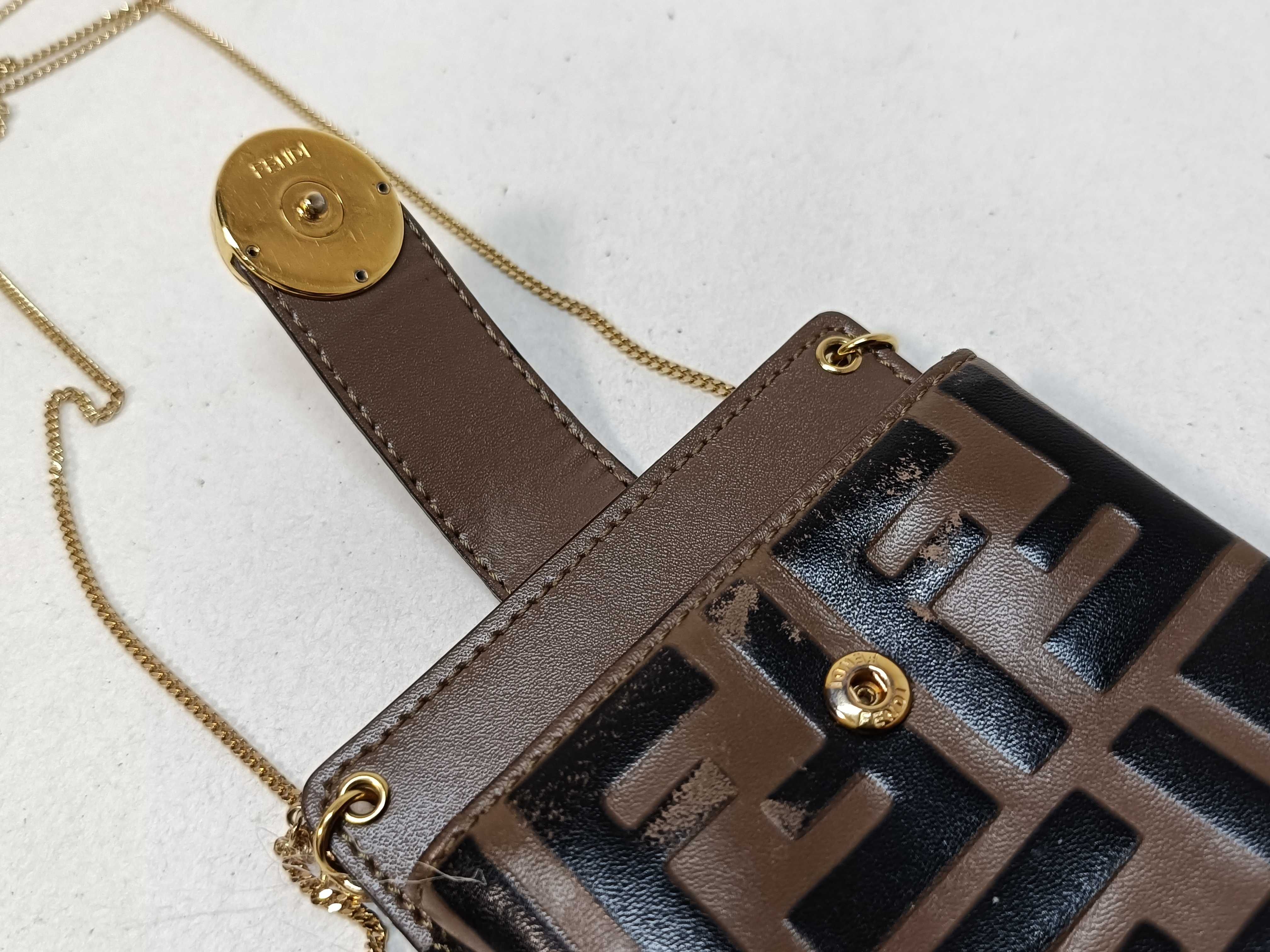 Zucca pattern smartphone pouch and other accessories — view 8