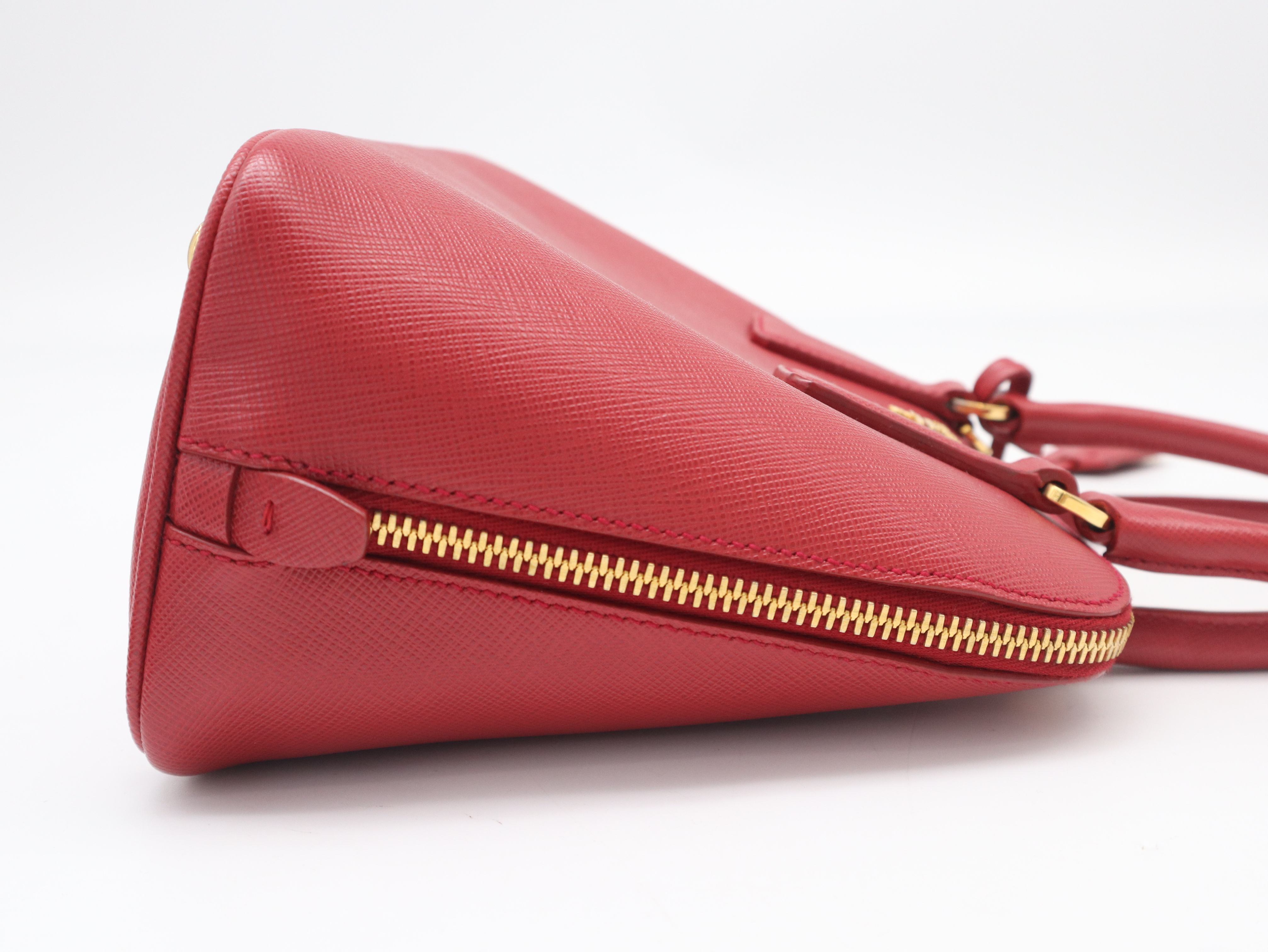 1BA838 Saffiano Leather 2-Way Handbag, Red, with Strap, Clochette, and Dust Bag. — view 4