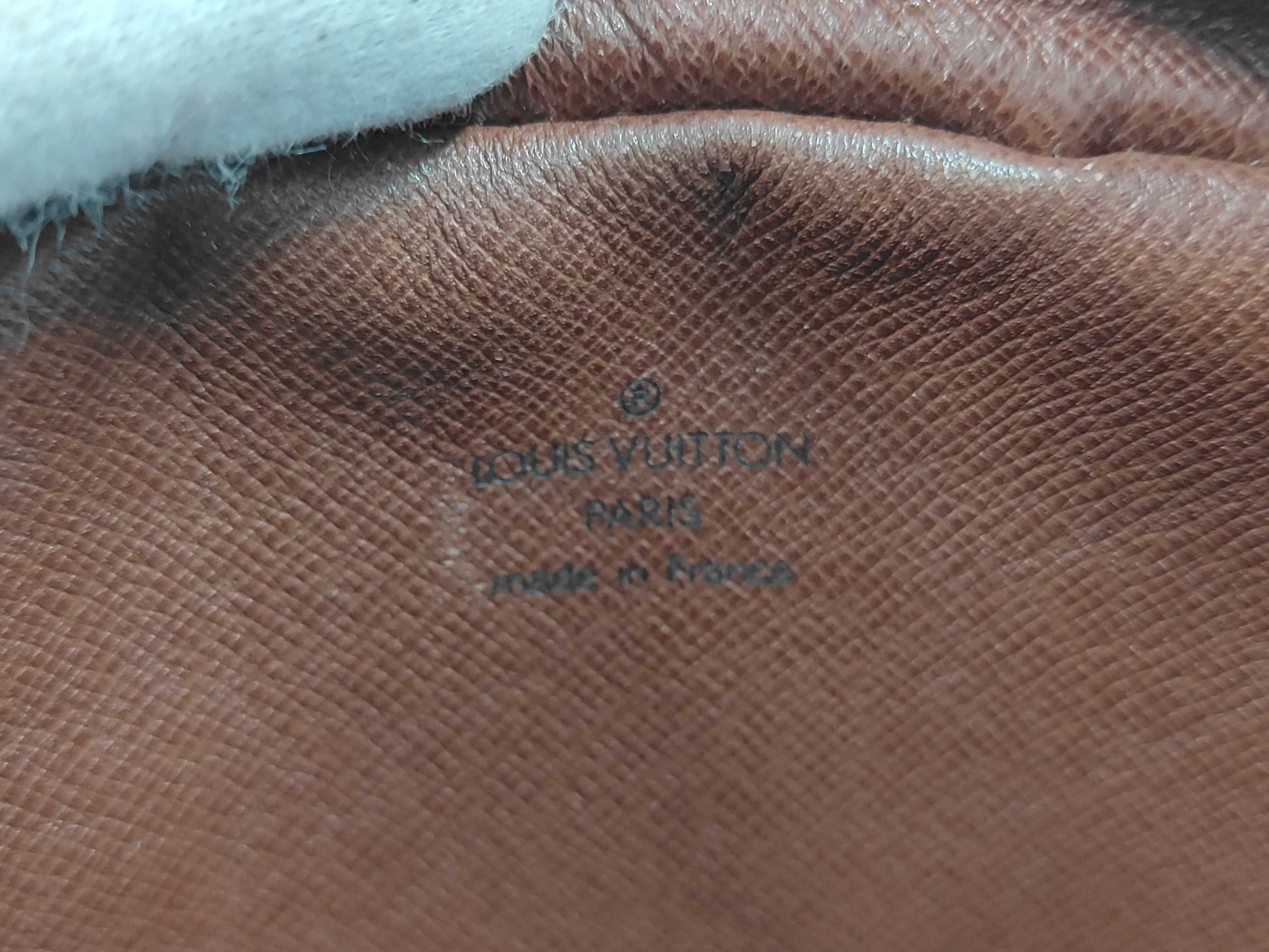 Monogram — view 7