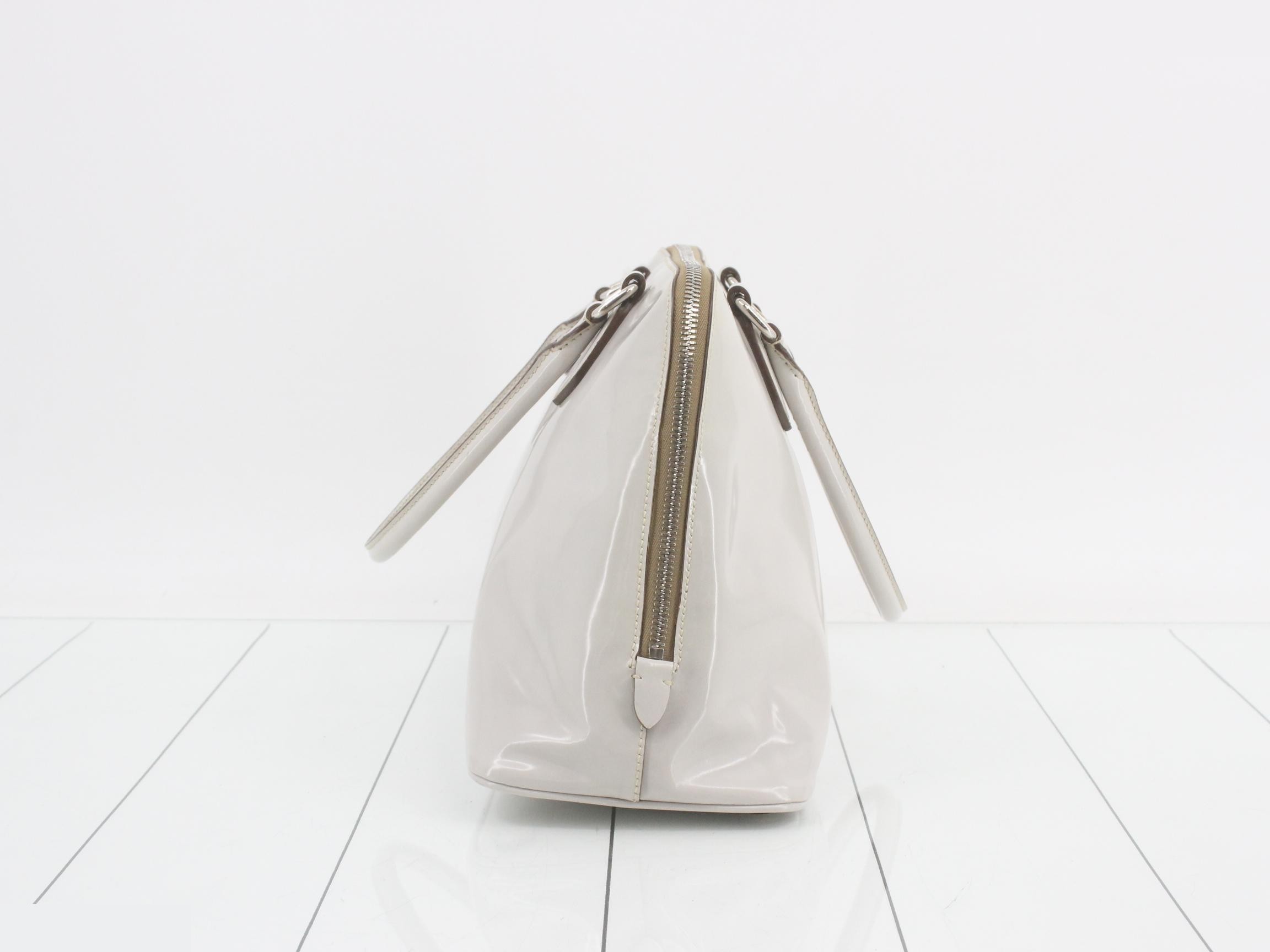 handbag — view 3