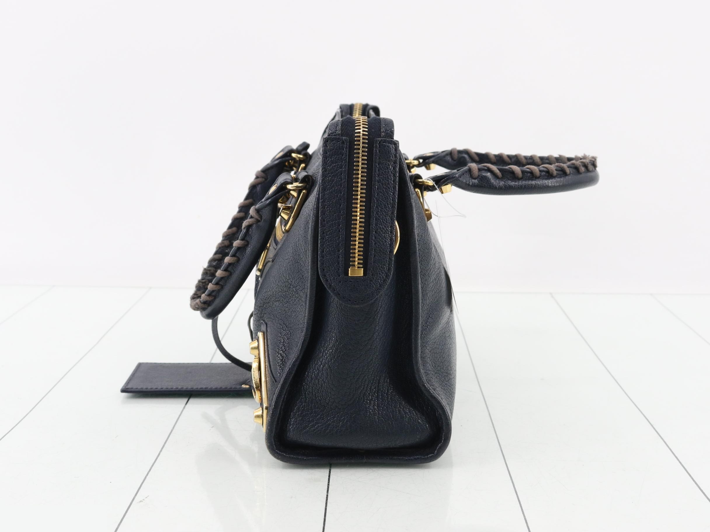 Classic handbag — view 3