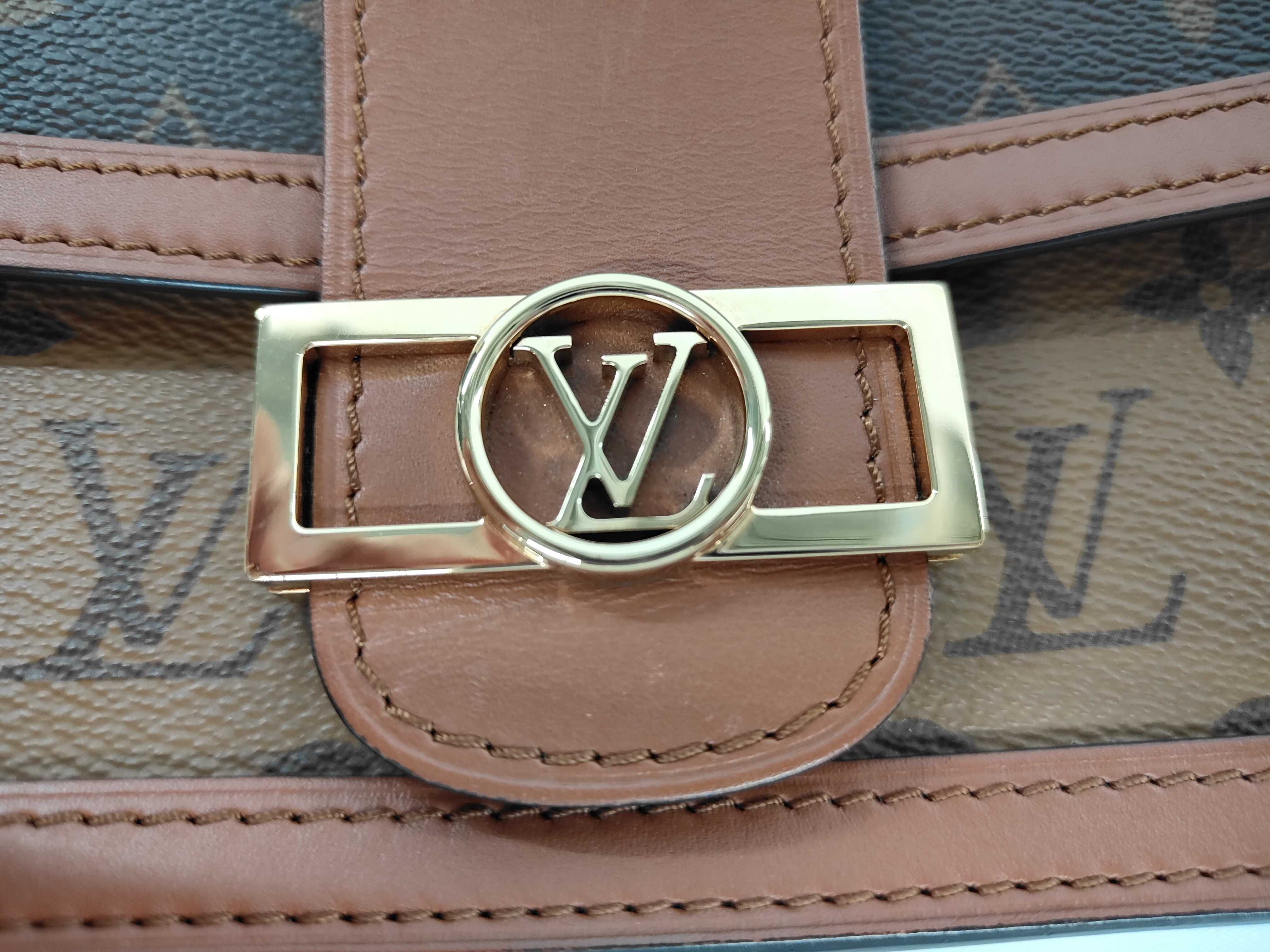 LV M44586 Waist Bag — view 13