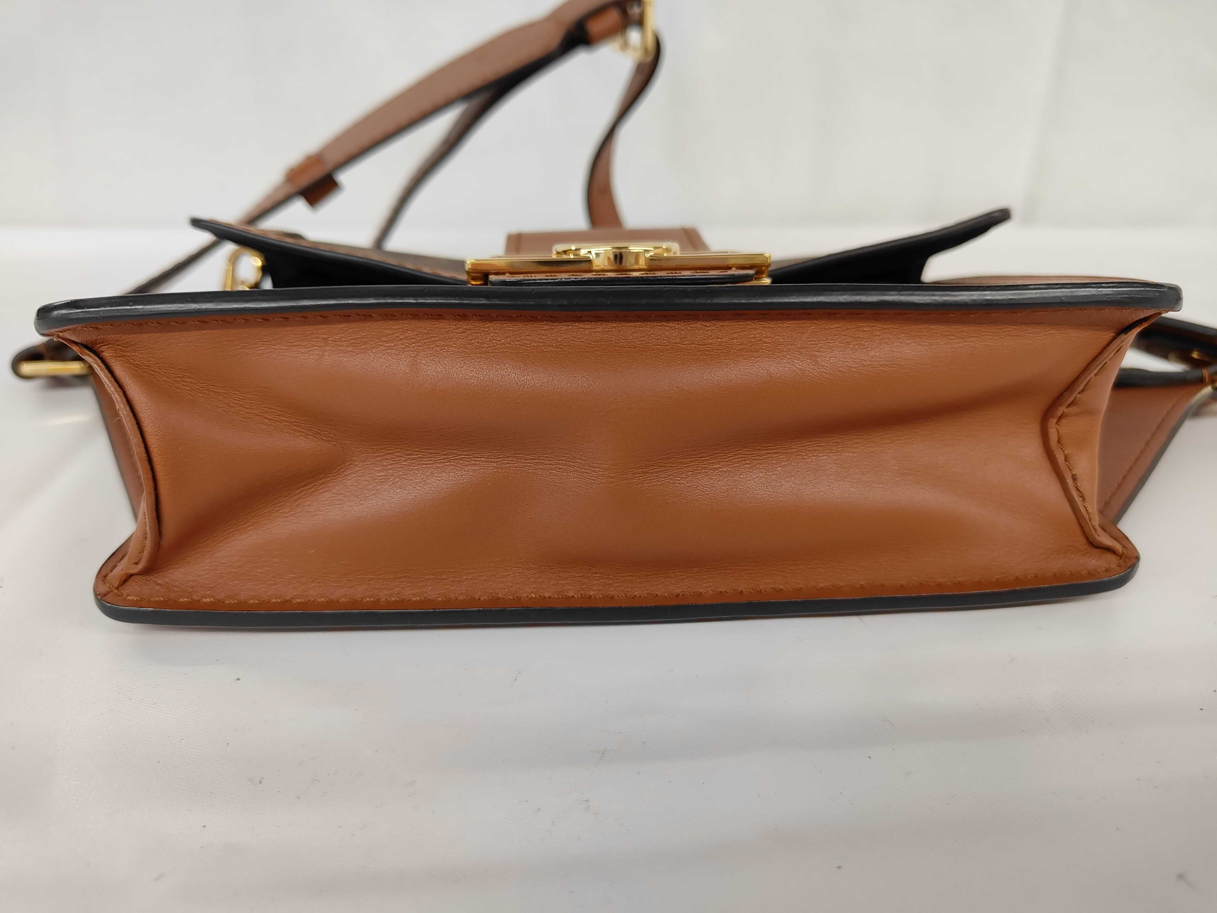 LV M44586 Waist Bag — view 8