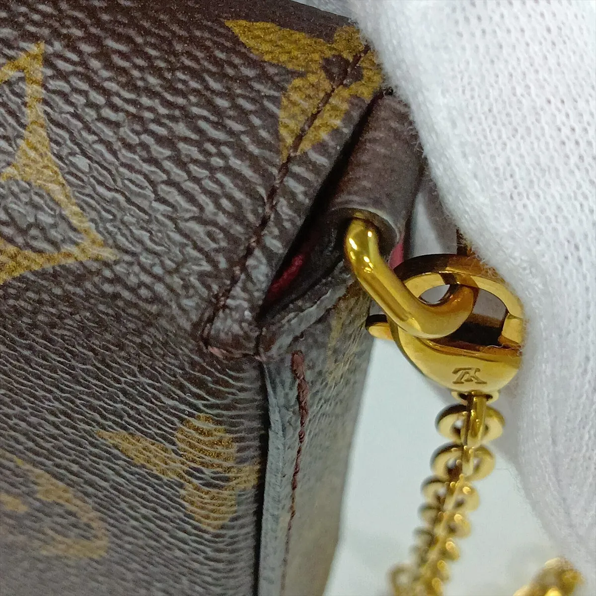 Monogram Love Lock Pochette Felice M63999 MI5118 Brown — view 13