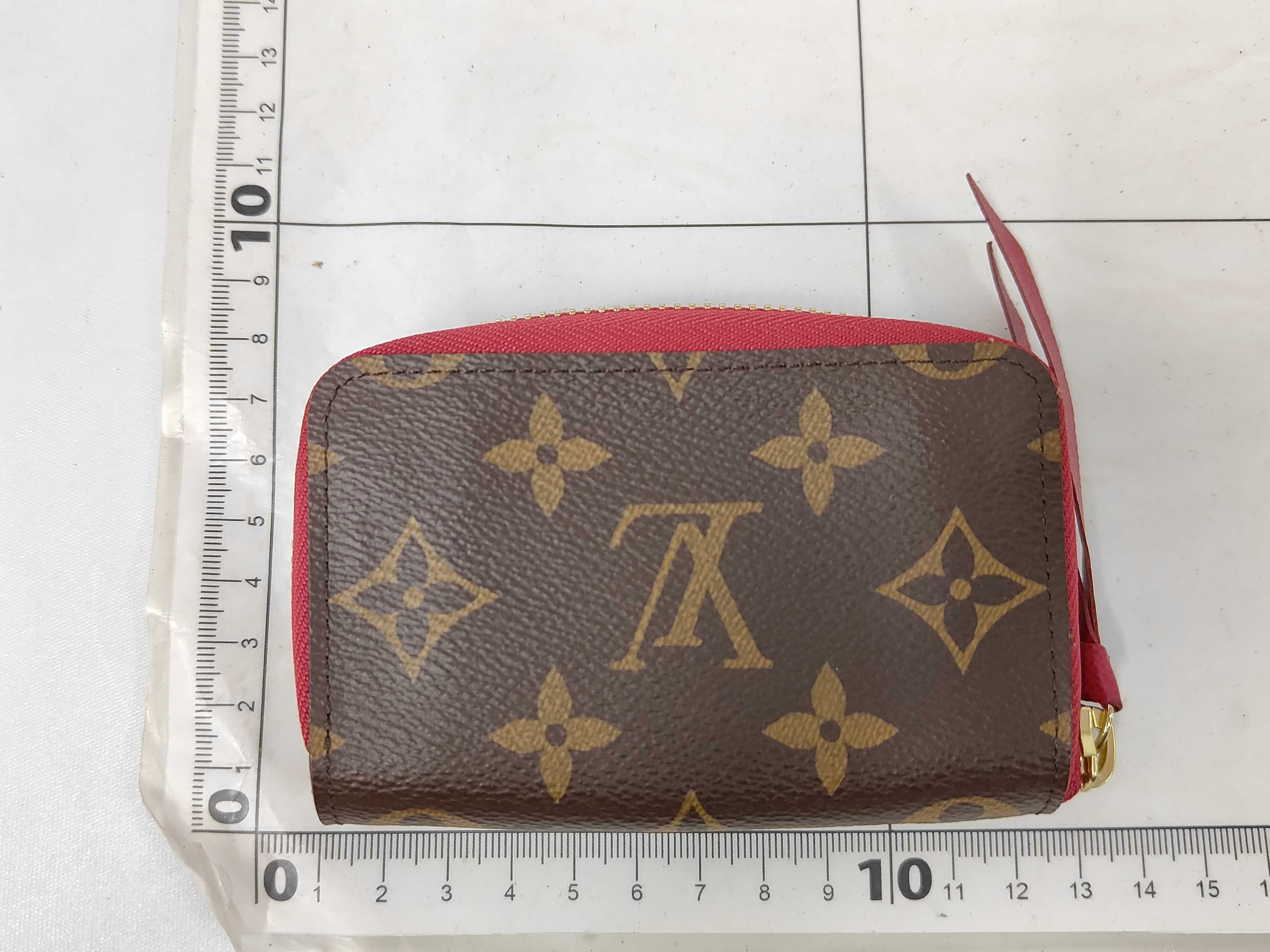 Monogram Multicart M61299 SP4138 Coin Case — view 2