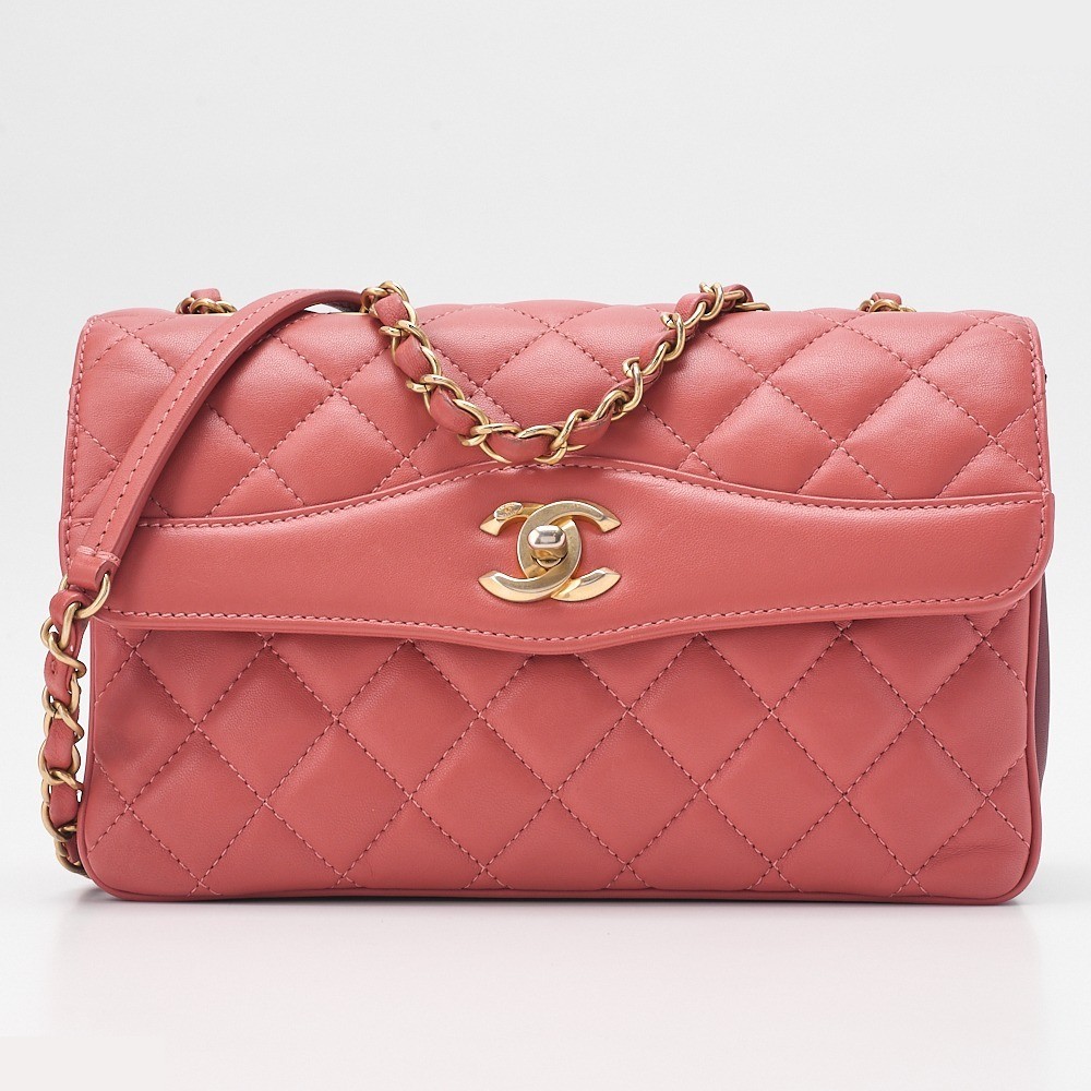 Lambskin Matelassé Single Flap Chain Shoulder Bag