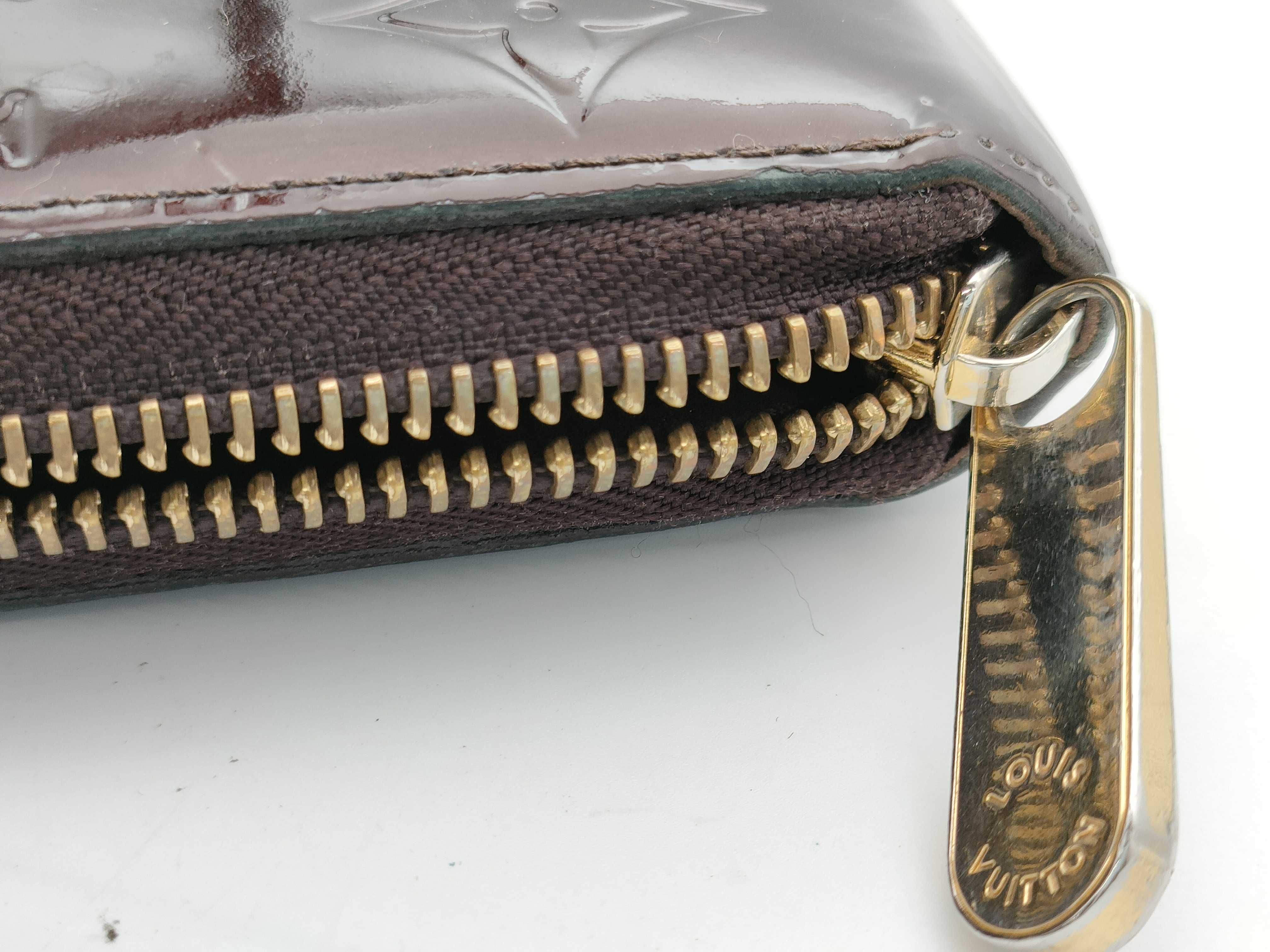 Vernis Monogram Vernis Zippy Wallet Long Wallet Wine Red — view 6