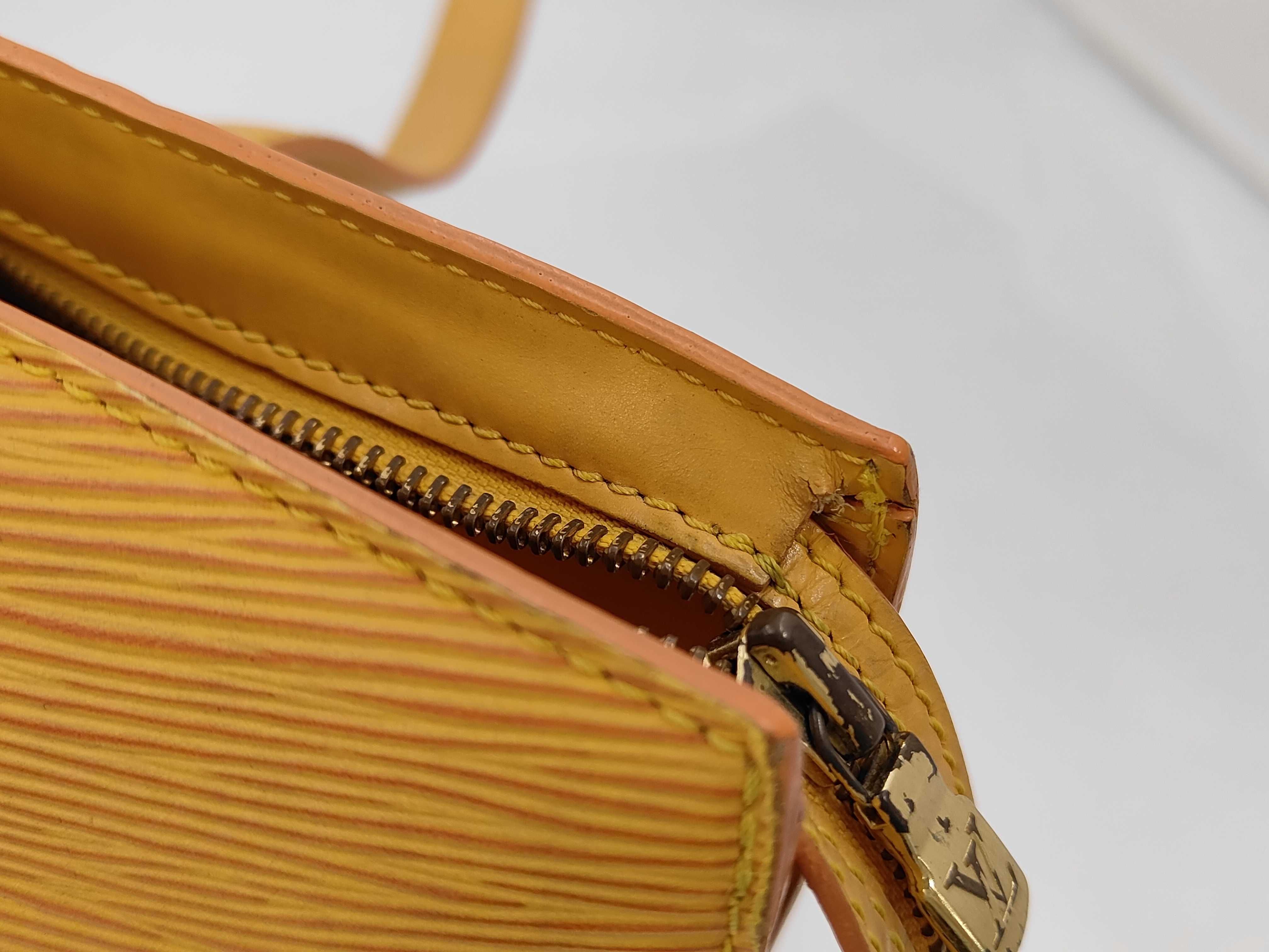 Epi Saint Jacques Yellow Tote Bag M52279 — view 12
