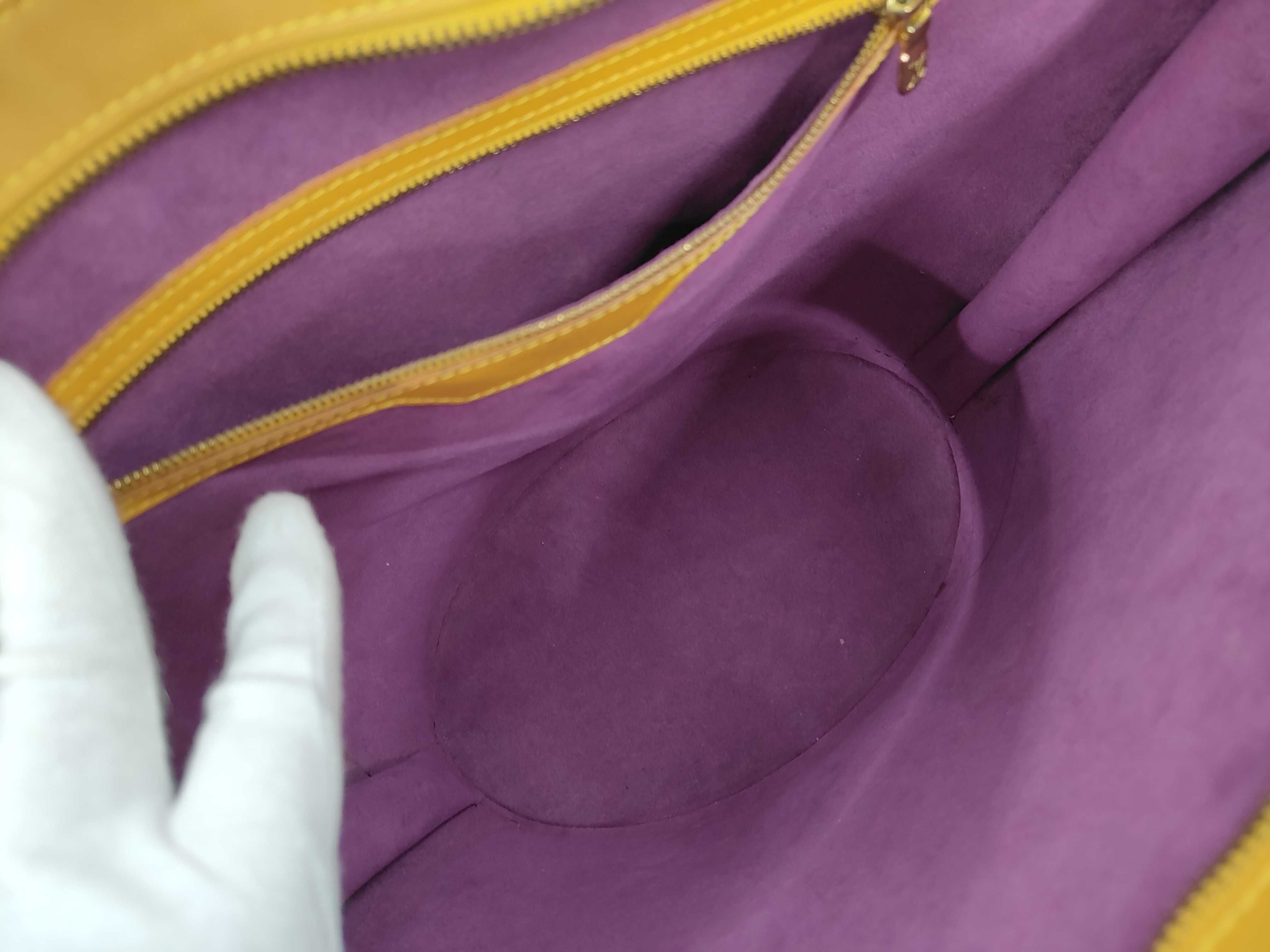Epi Saint Jacques Yellow Tote Bag M52279 — view 10