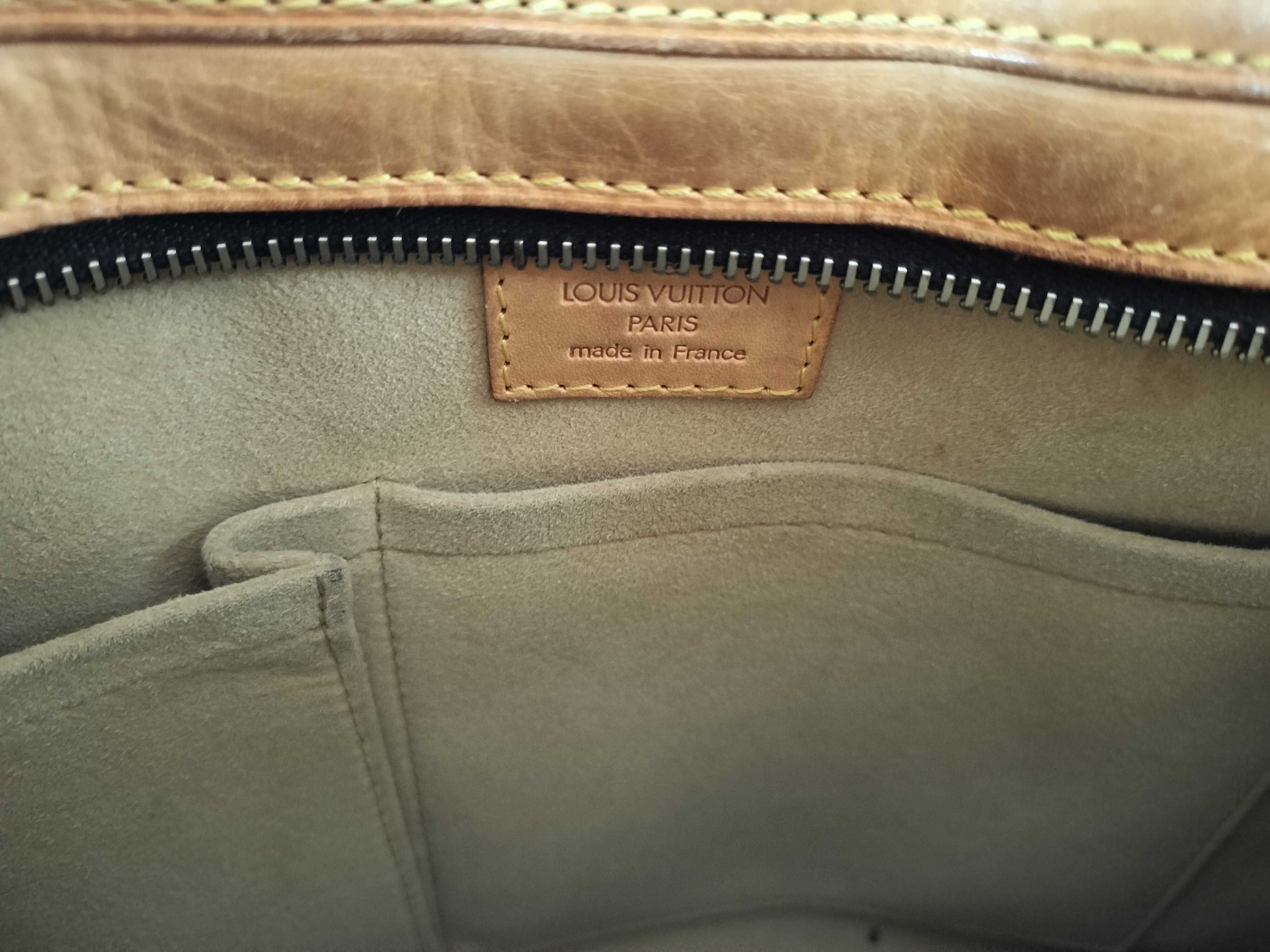 Monogram Louis Vuitton Monogram Hudson GM Handbag Shoulder Bag — view 10