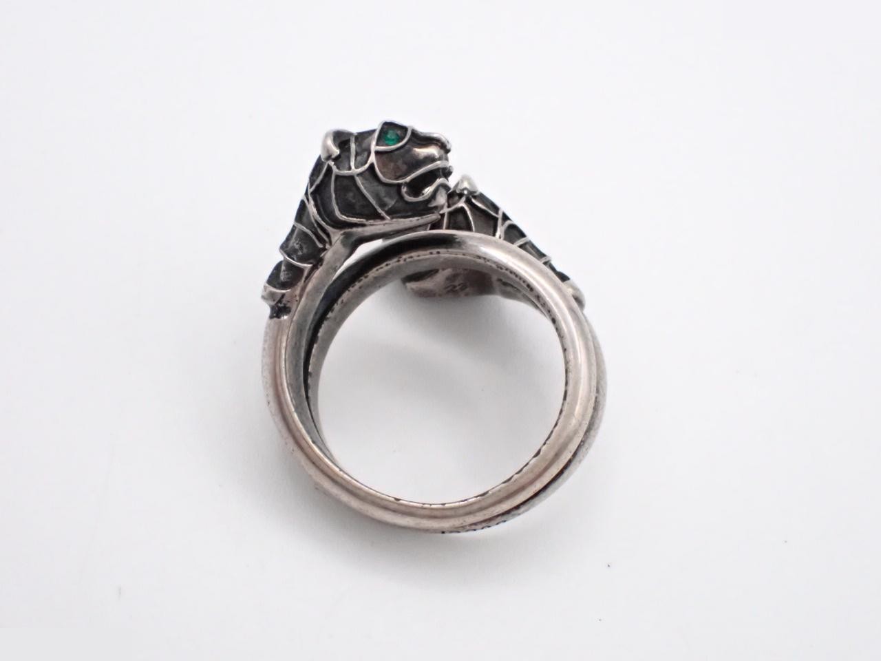 Double Tiger Ring, Engraved 23, Actual Size #21 — view 3