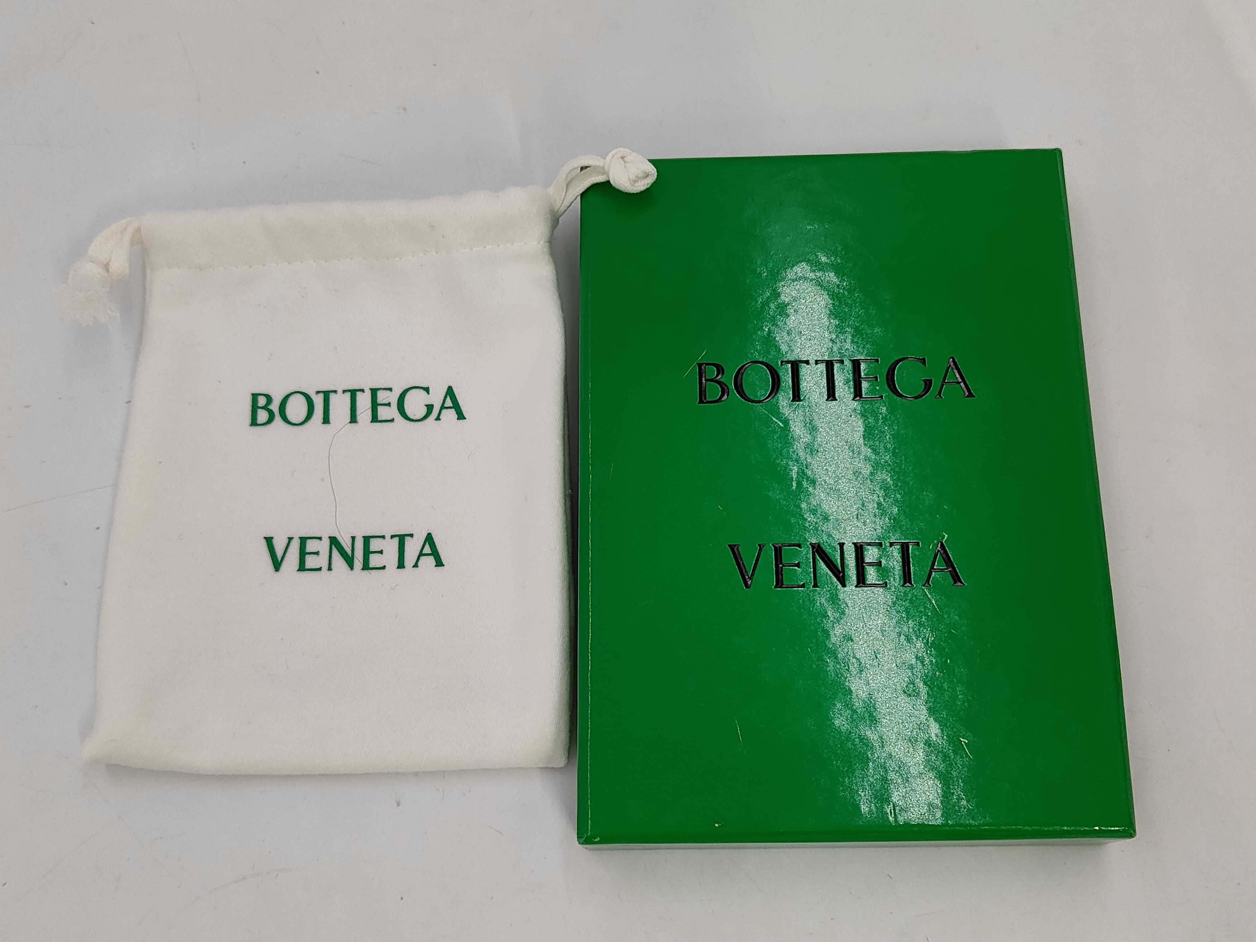 Intrecciato Maxi Intrecciato Cassette Bi-fold Wallet — view 9