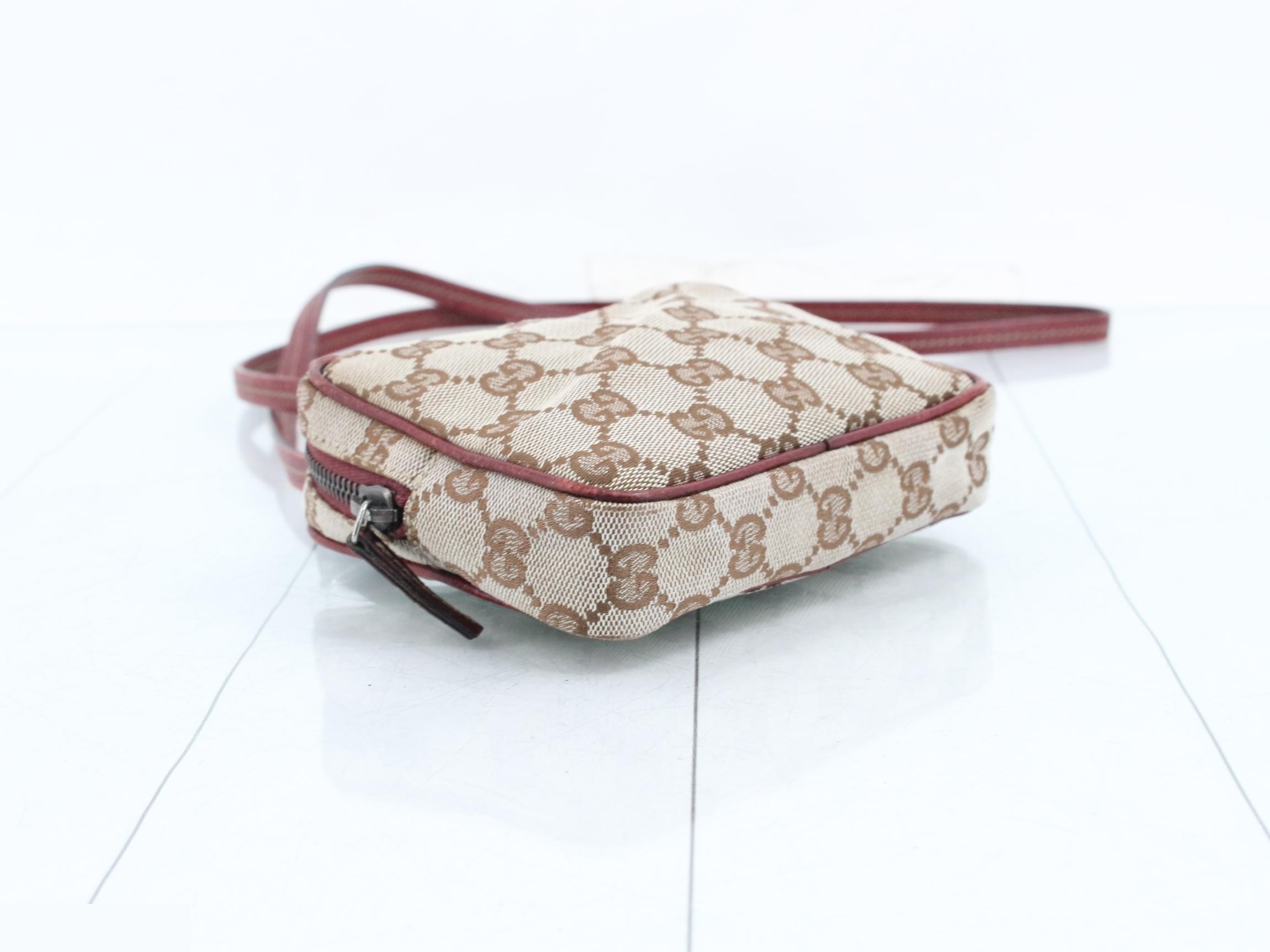 GG Canvas Leather Shoulder Bag — view 5