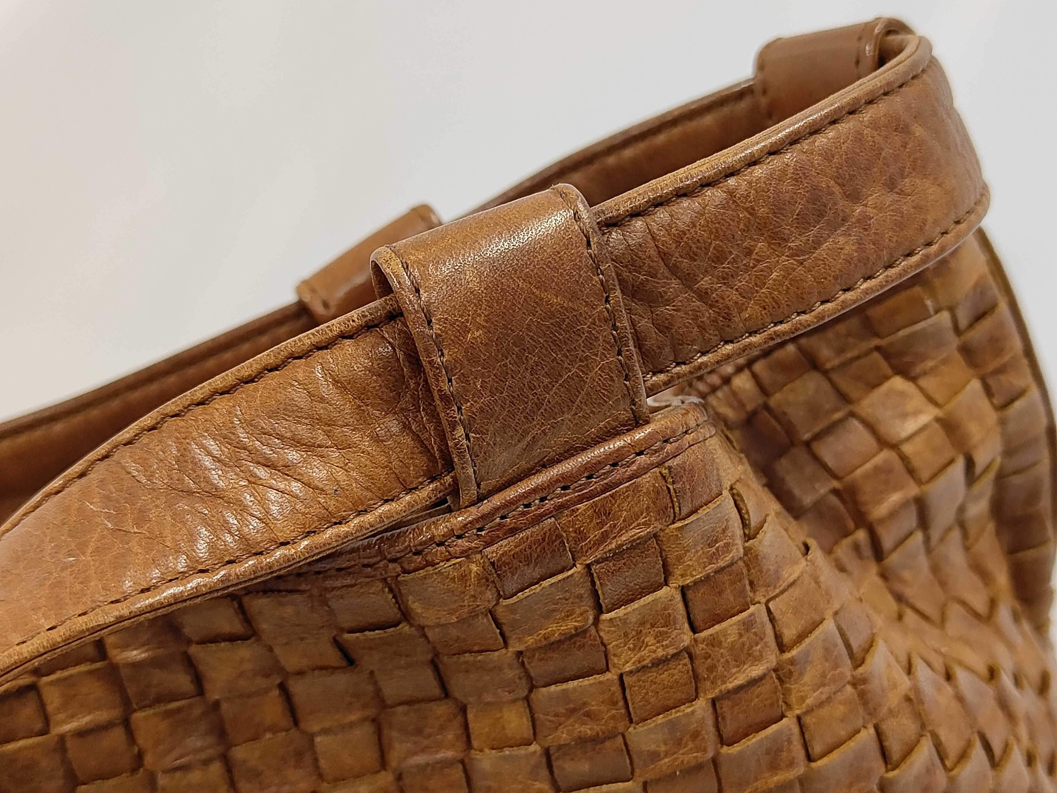 Leather Brown Braided Drawstring One-Shoulder Bag — view 6