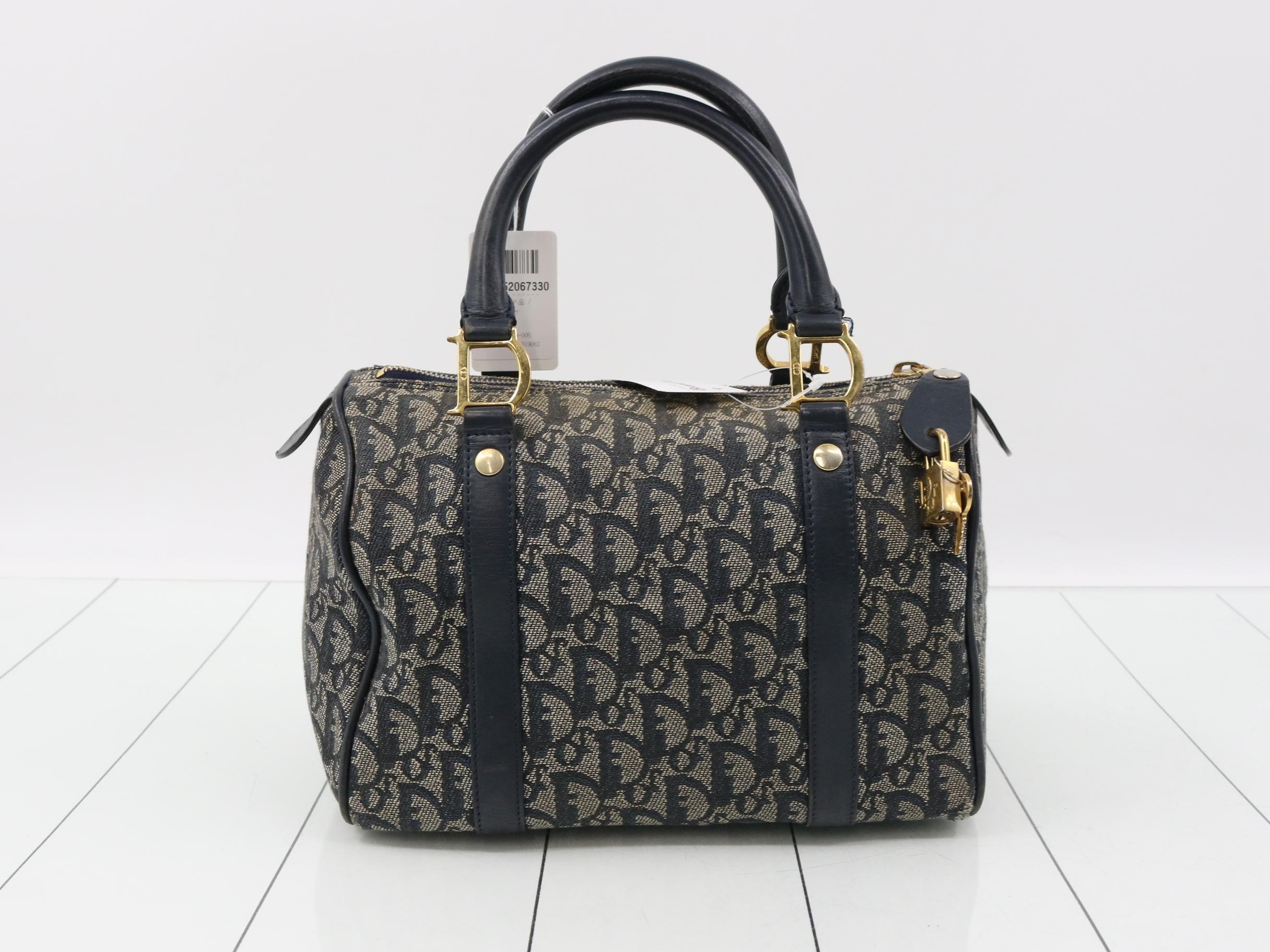 handbag — view 2