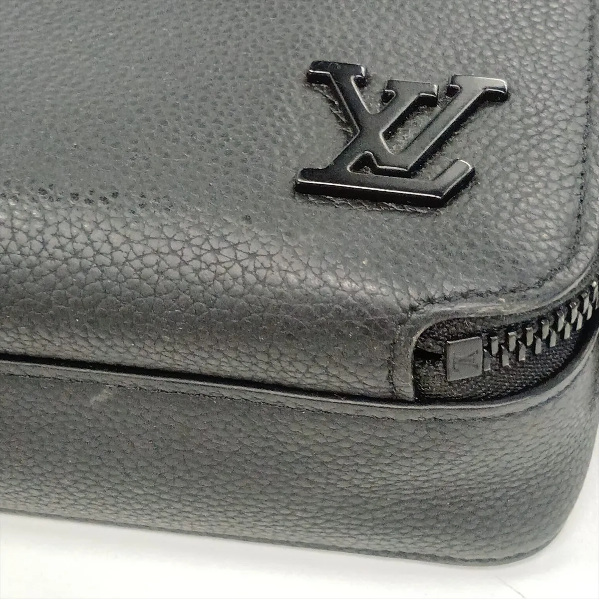 LV Aerogram Alpha Wearable Wallet M59161 Black (RFID detected) — view 13