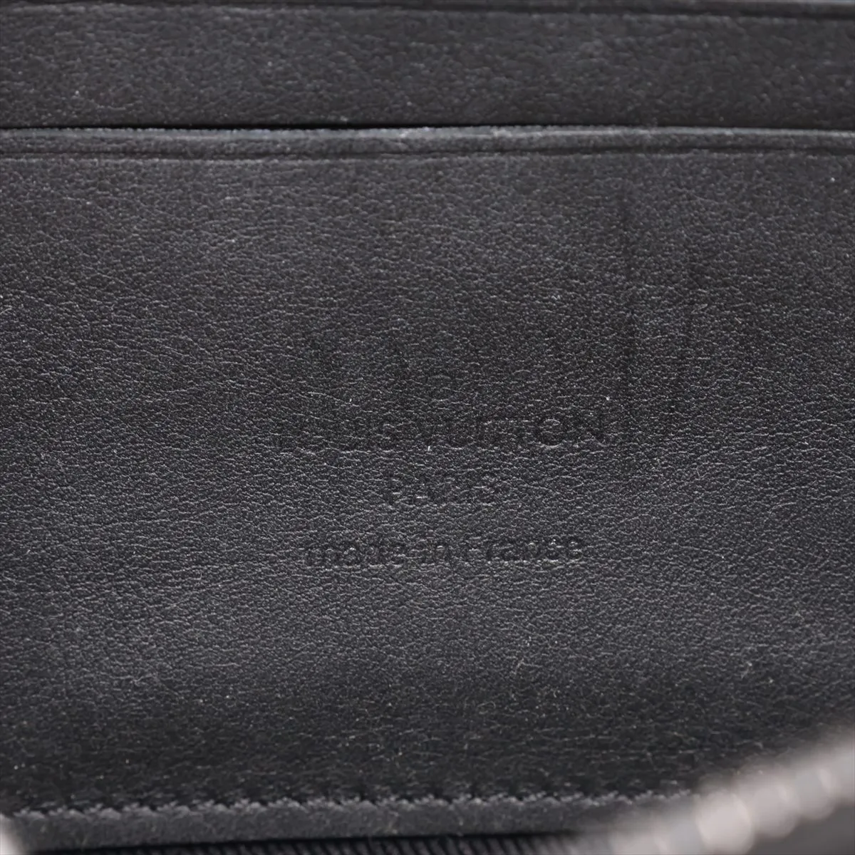 LV Aerogram Alpha Wearable Wallet M59161 Black (RFID detected) — view 10