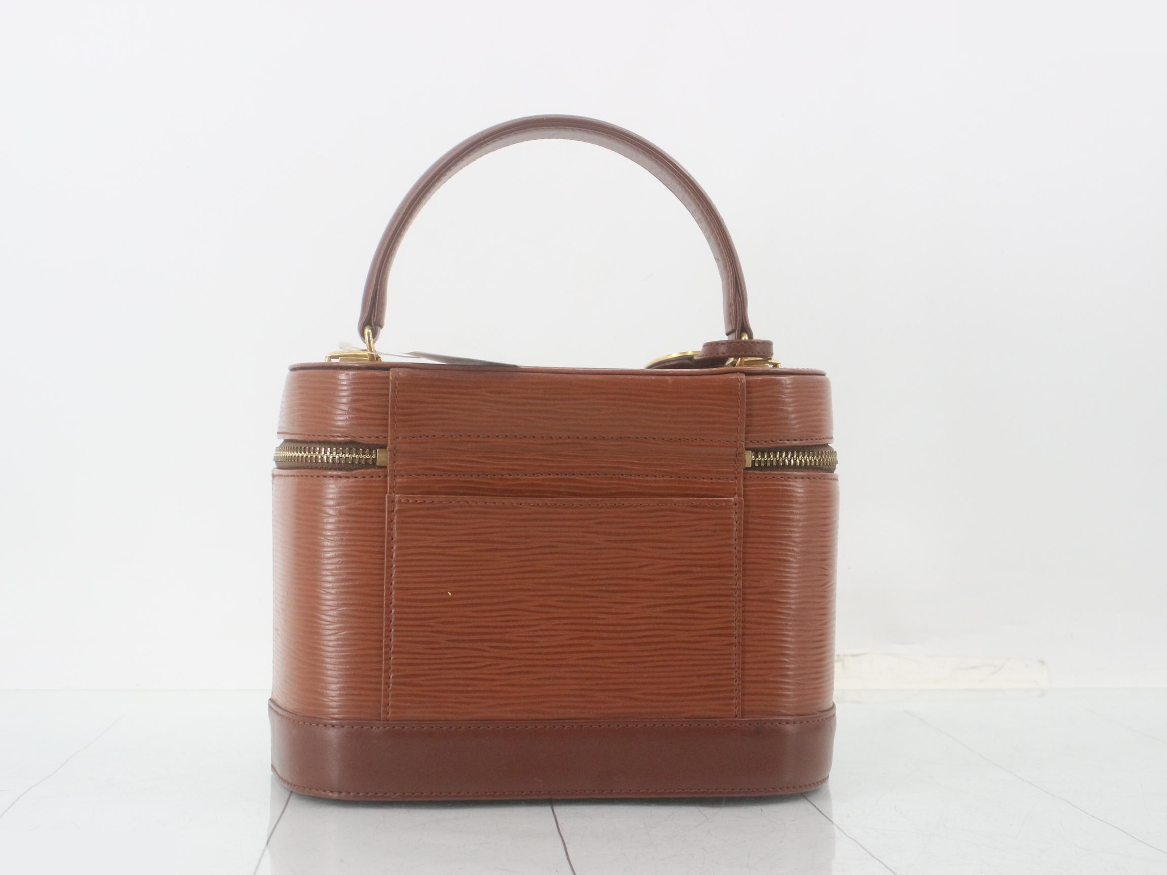 Vanity Handbag with Mirror — view 2