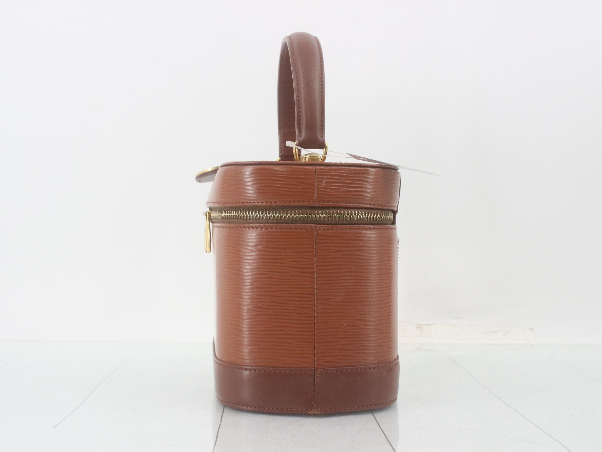 Vanity Handbag with Mirror — view 3