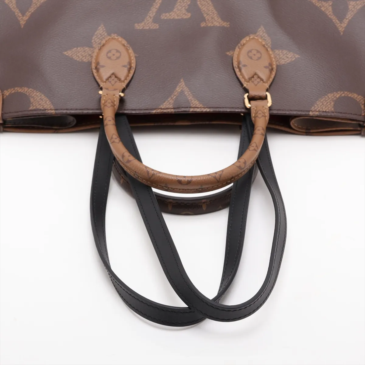 Giant Monogram Reverse OnTheGo MM M45321 DU5220 Brown — view 5