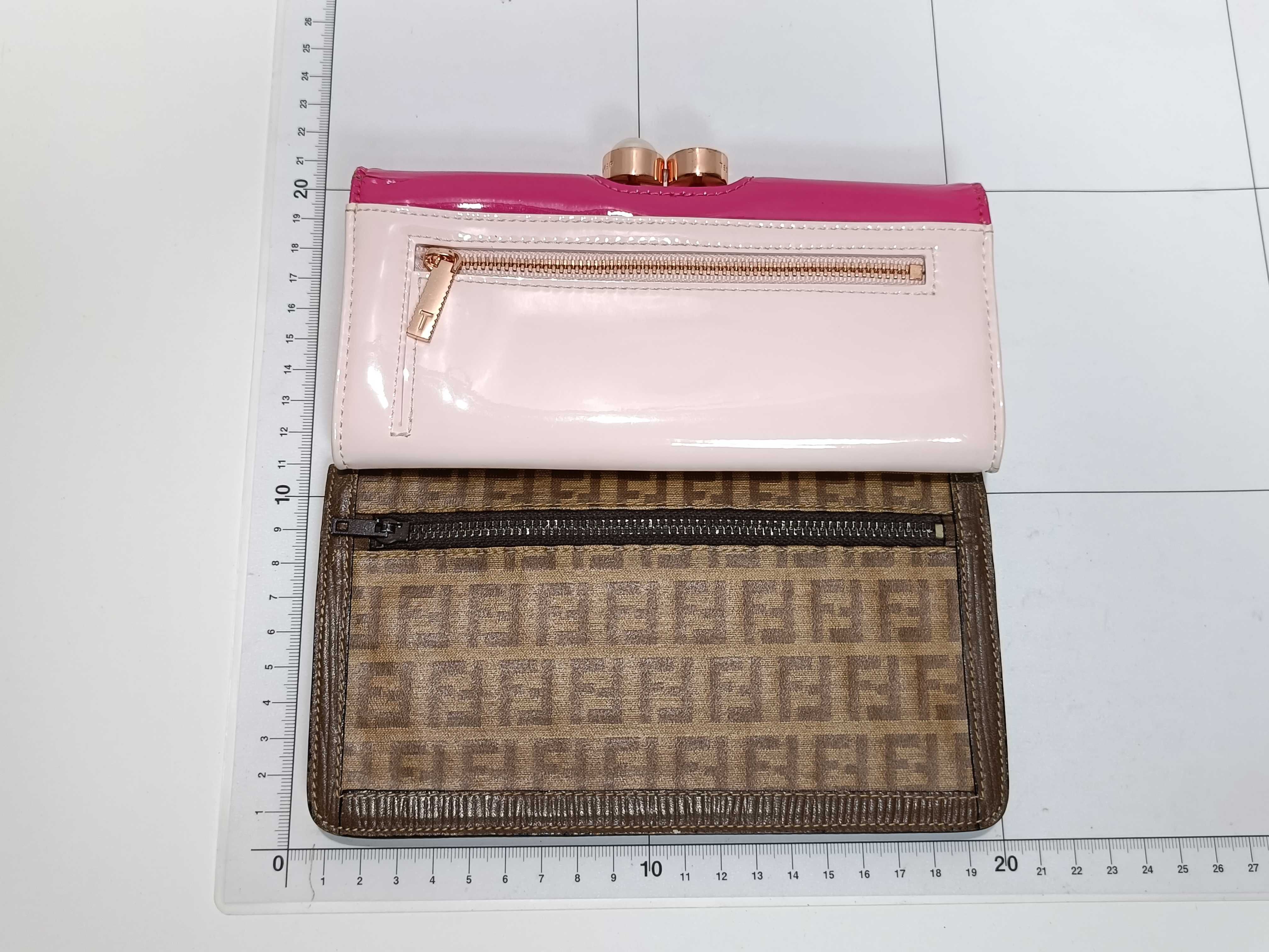 Fendi, etc. - 4 wallets — view 2