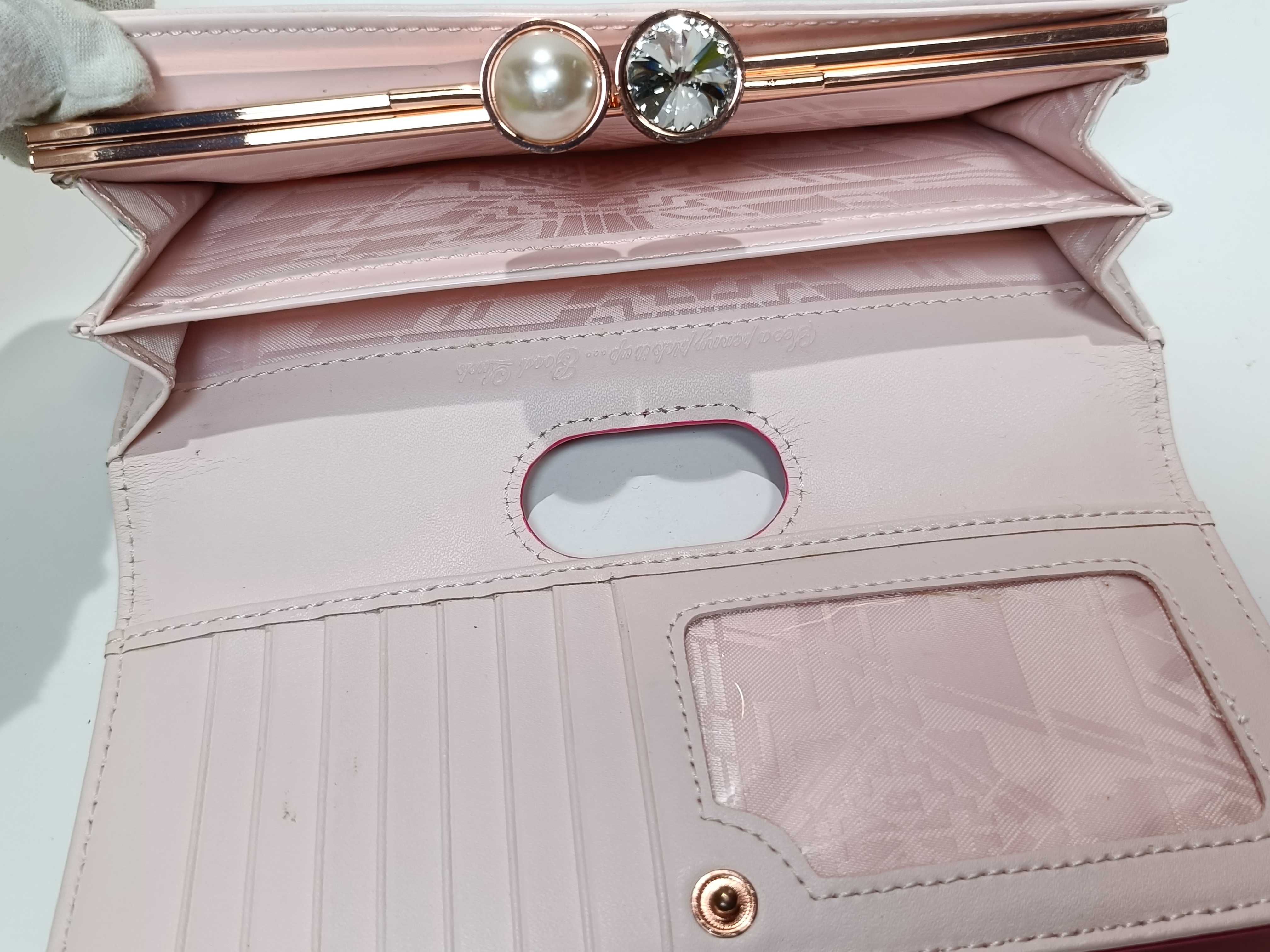Fendi, etc. - 4 wallets — view 14