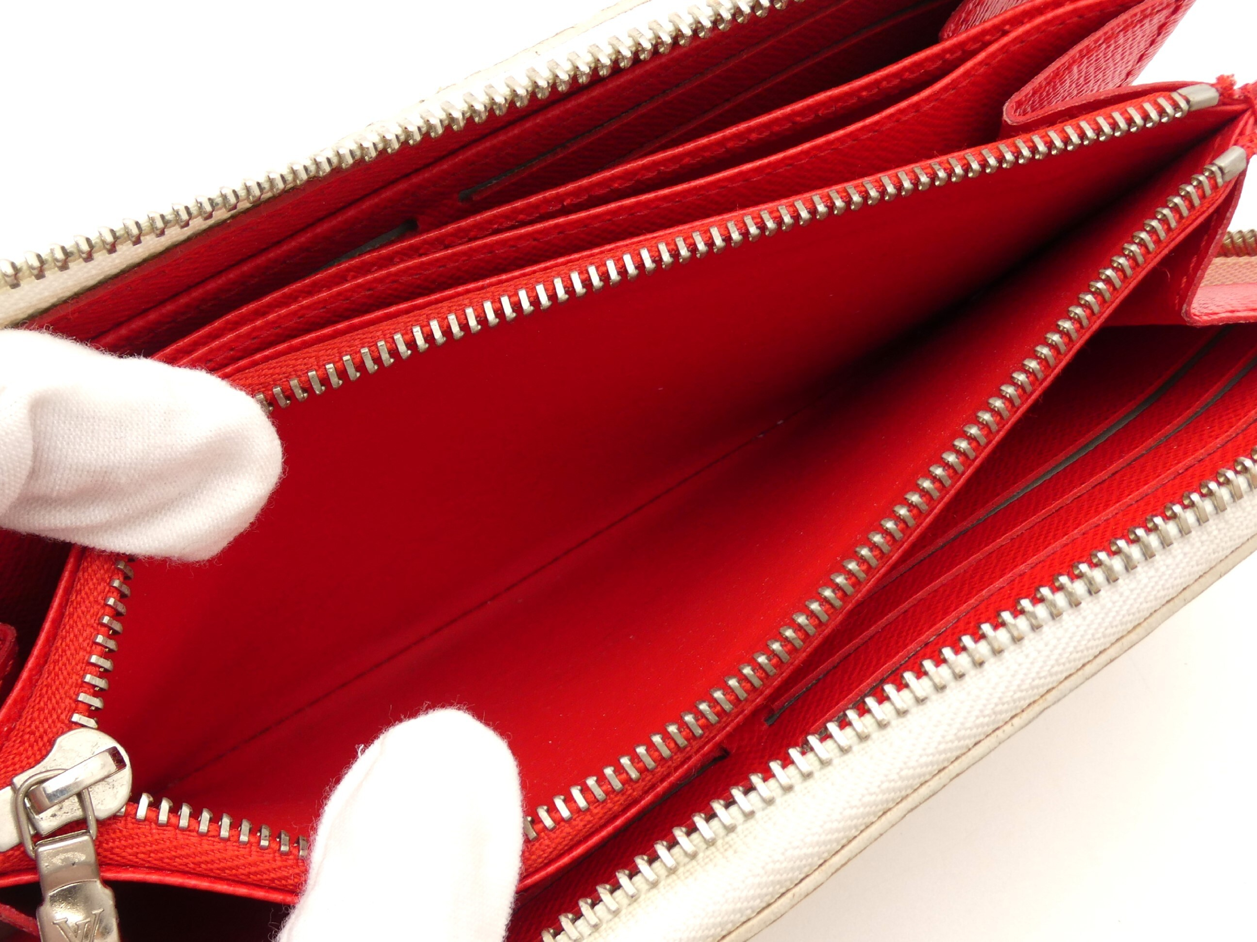 Epi Zippy Wallet, Yayoi Kusama design, IC chip compatible. — view 8
