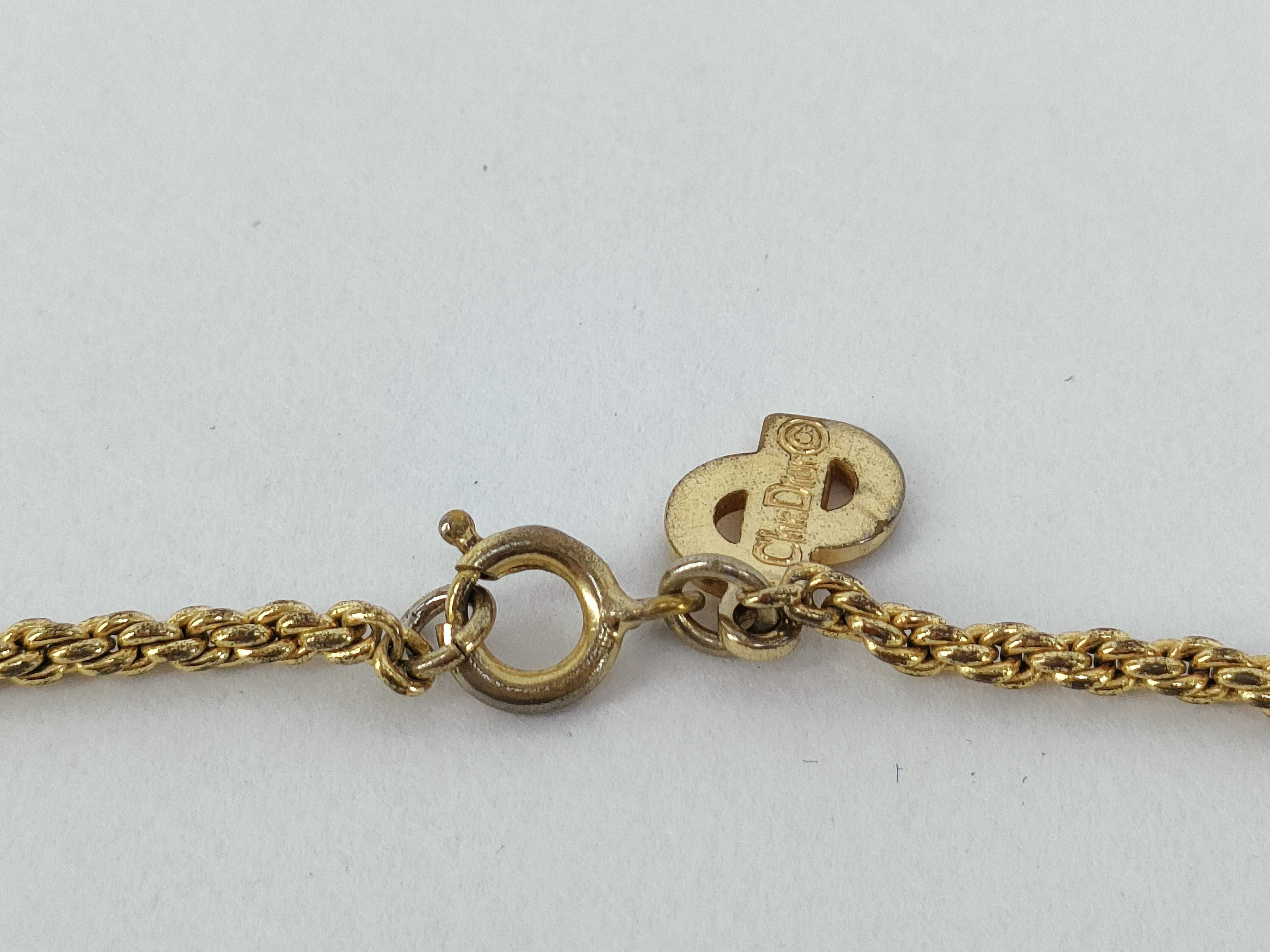 Christian necklace, teardrop shape necklace — view 3