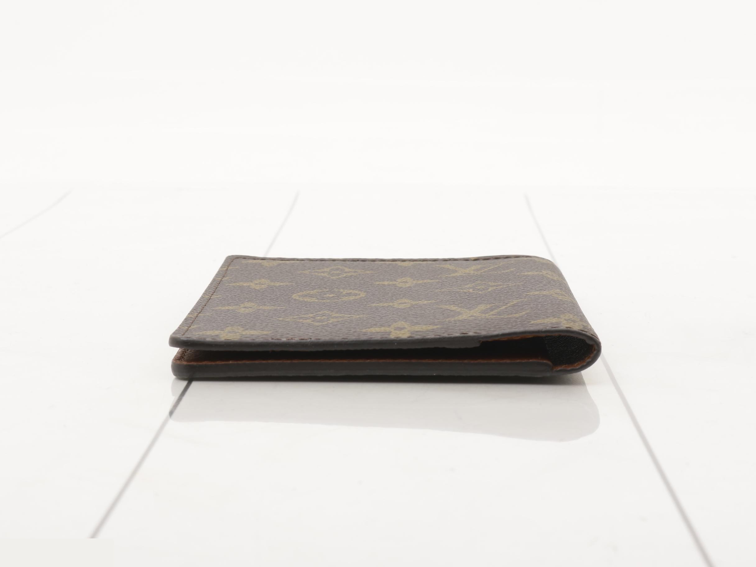 Couverture Passeport — view 3