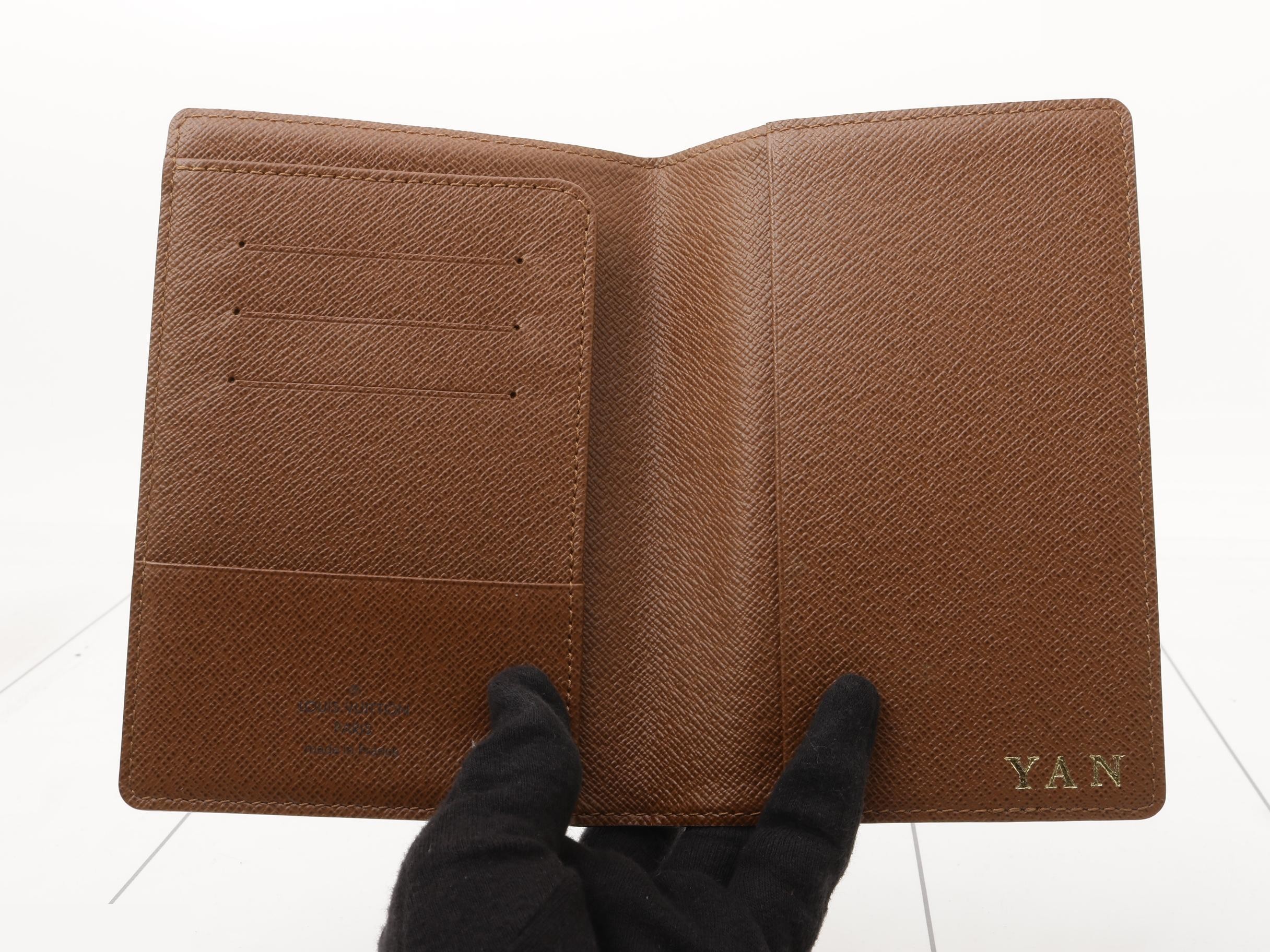 Couverture Passeport — view 4