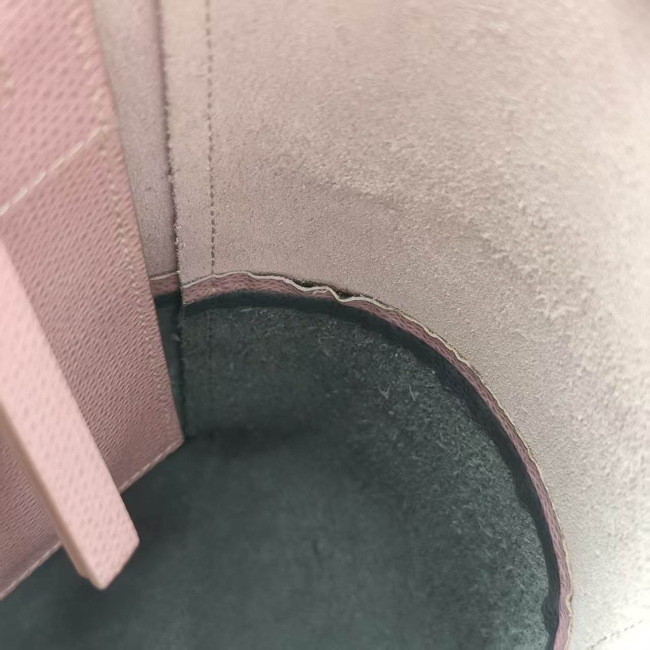 【*Shipped from: China*】CELINE Bucket Leather Shoulder Bag — view 9