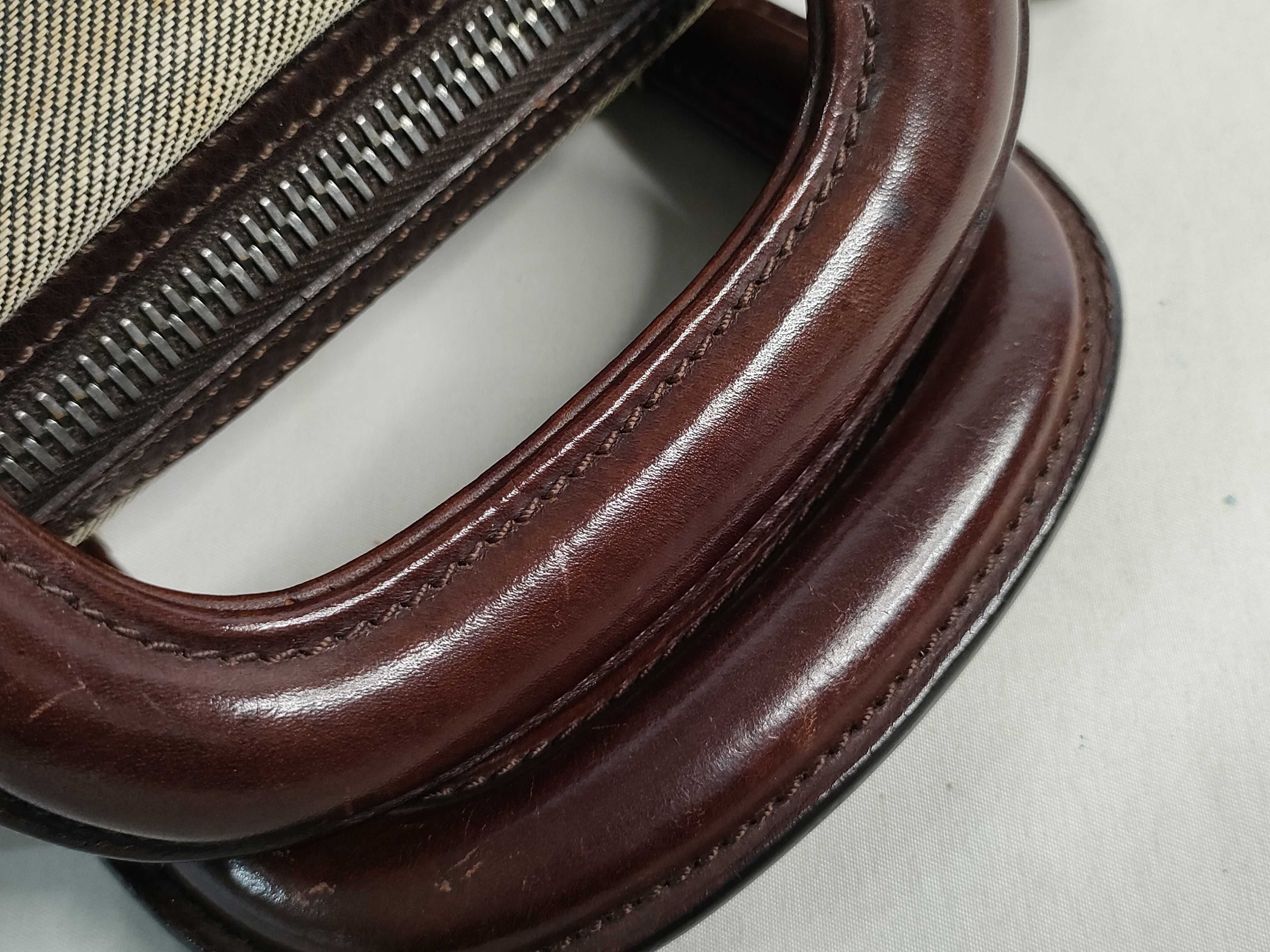 handbag — view 4