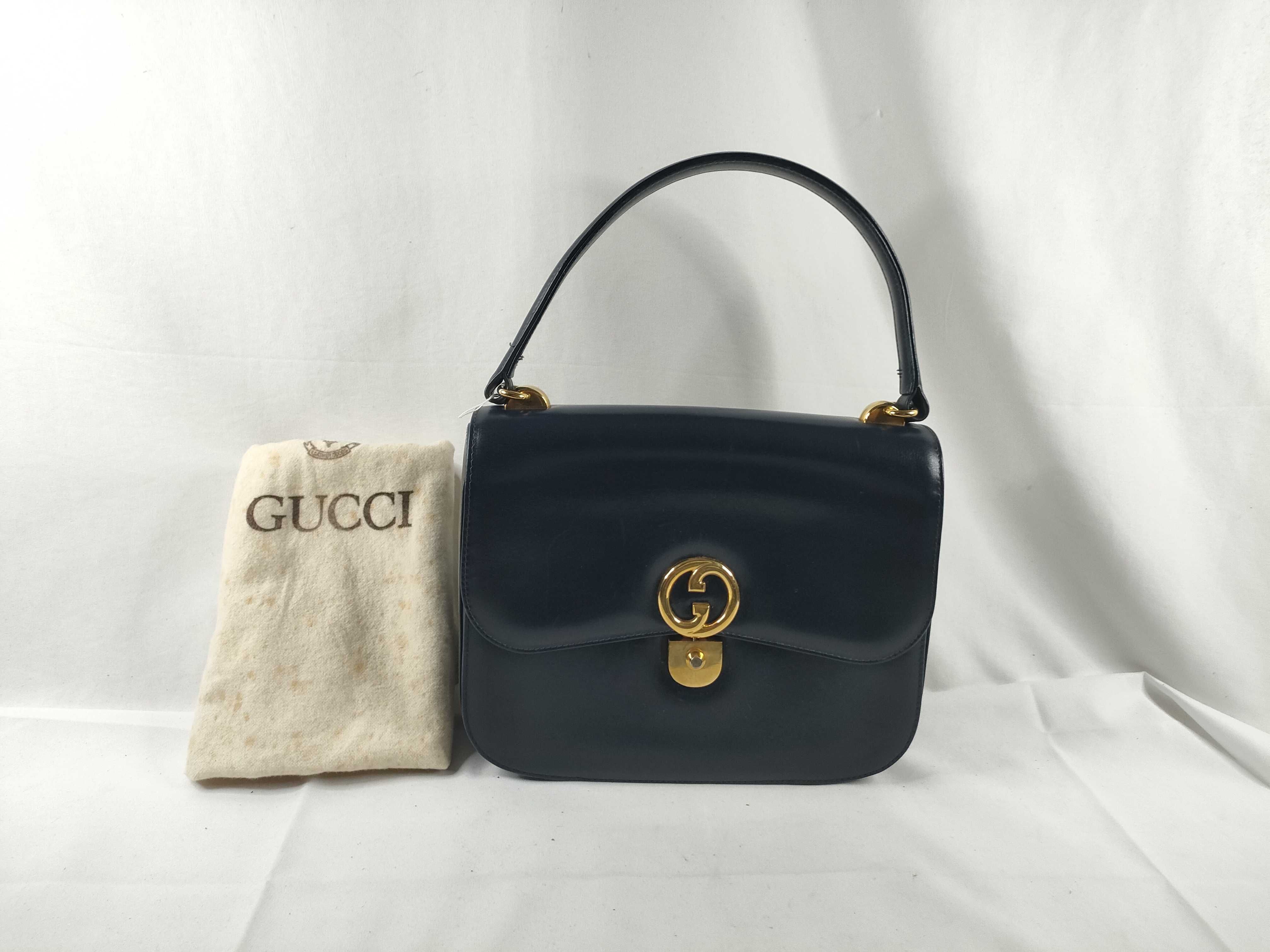 Interlocking G Logo Shoulder Bag