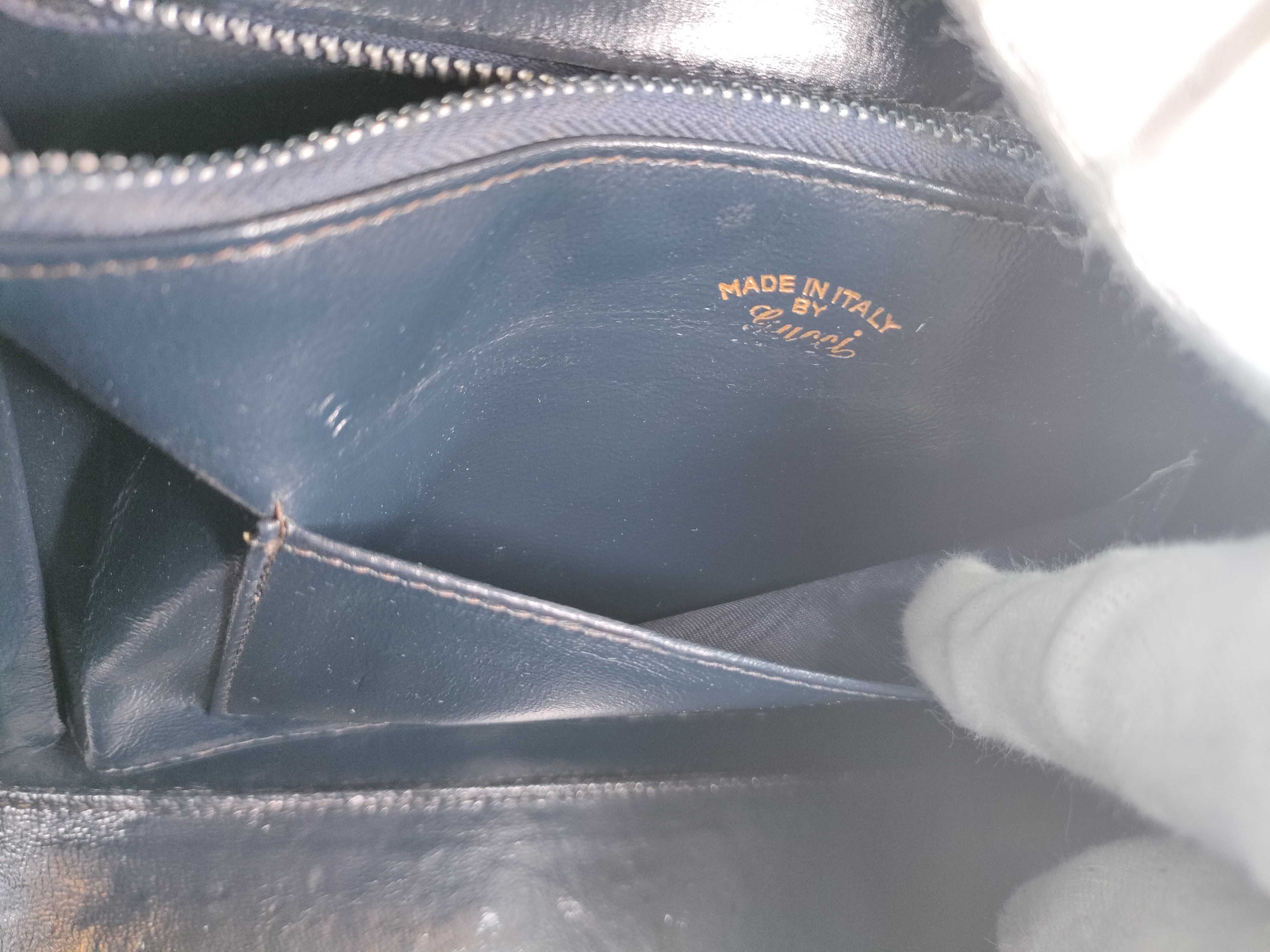 Interlocking G Logo Shoulder Bag — view 13