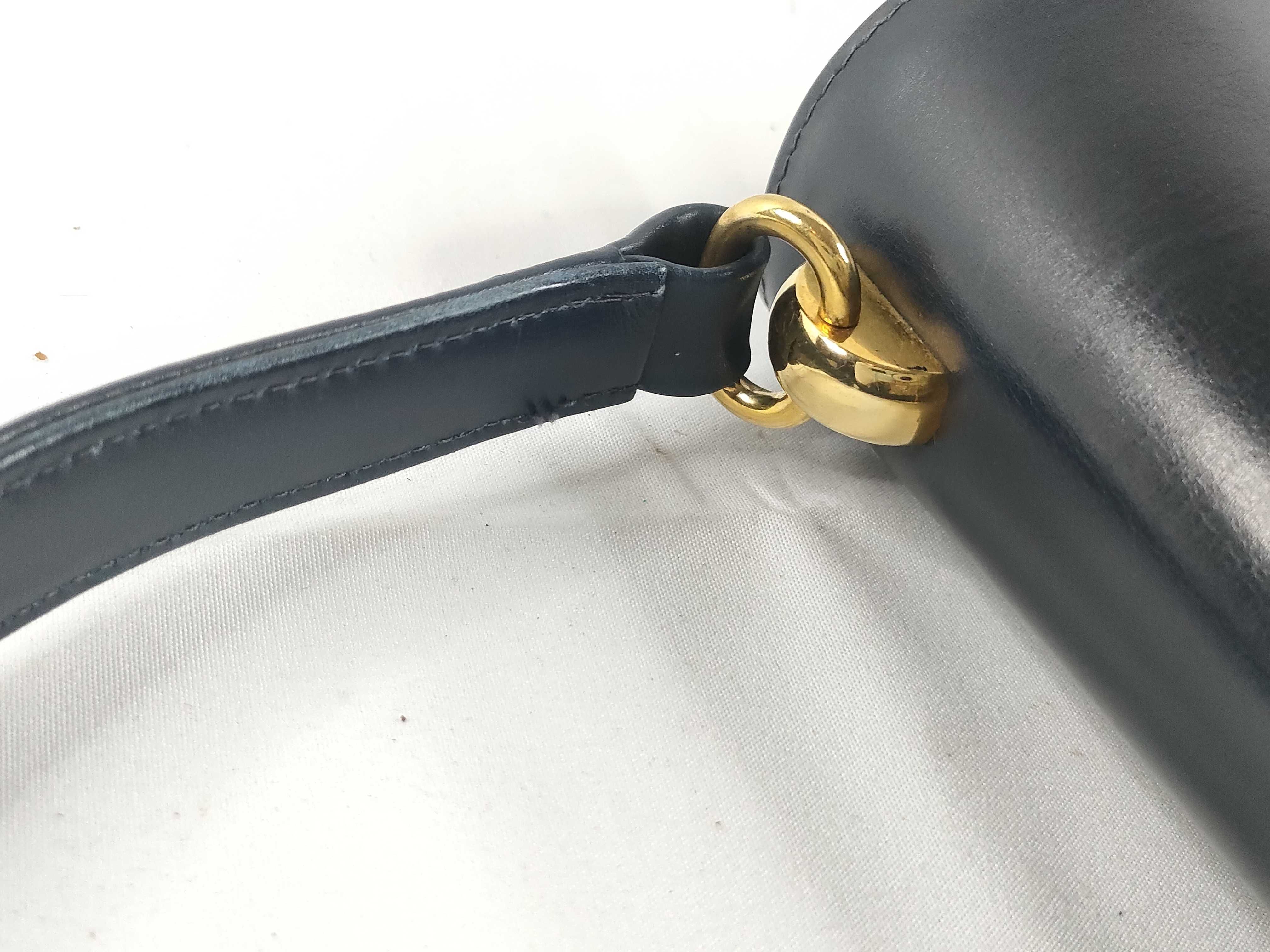 Interlocking G Logo Shoulder Bag — view 8