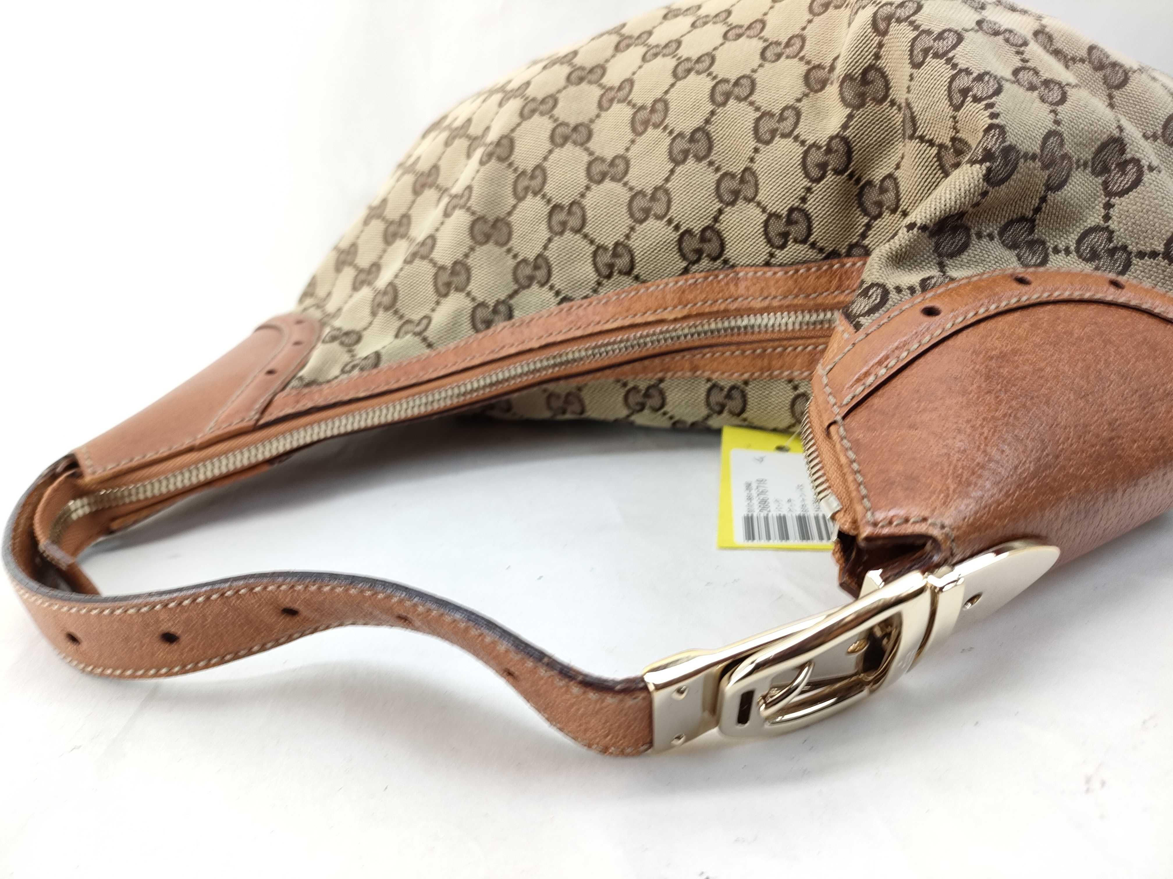 GG Canvas 145764 Shoulder Bag — view 3