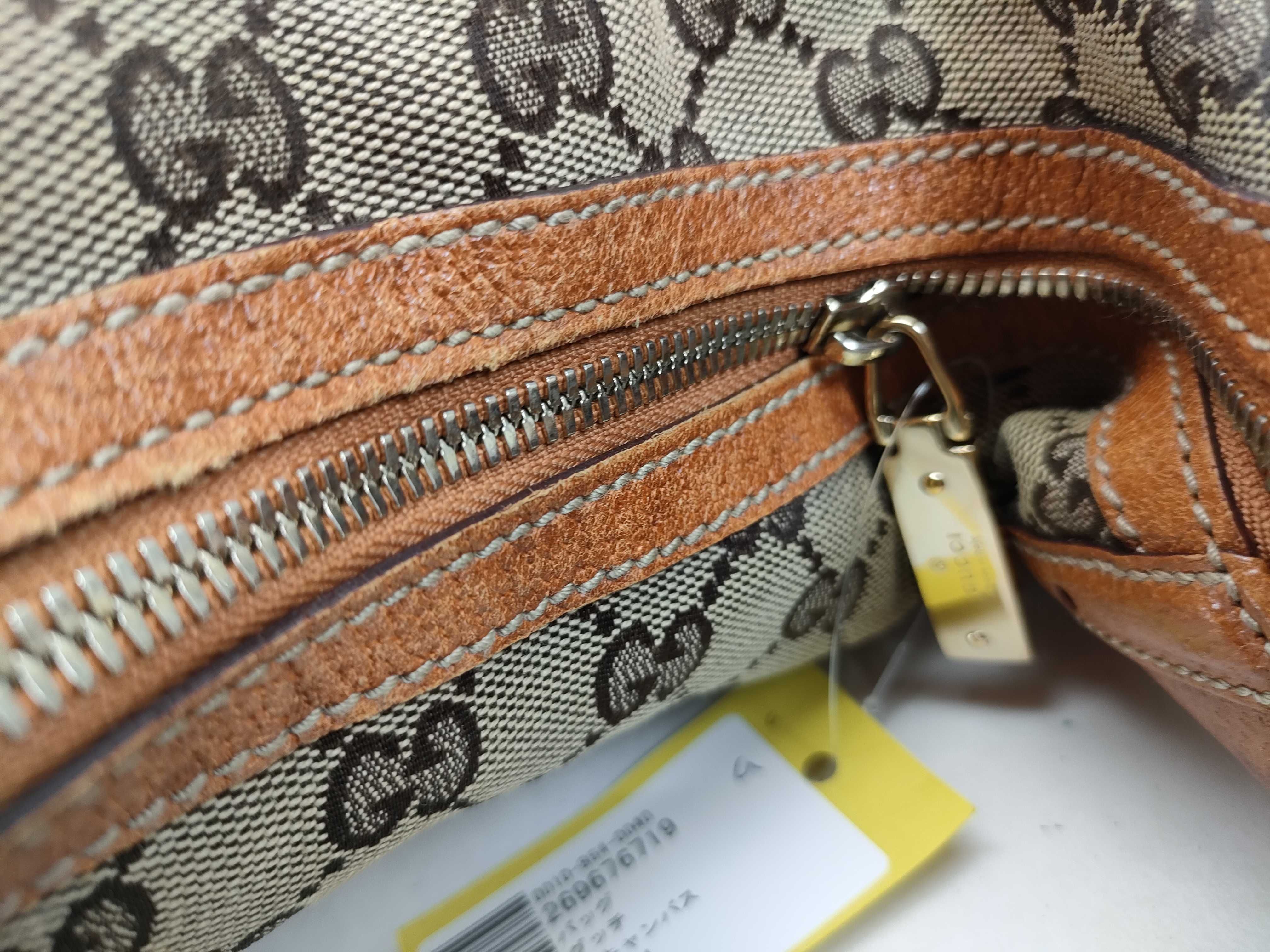 GG Canvas 145764 Shoulder Bag — view 6