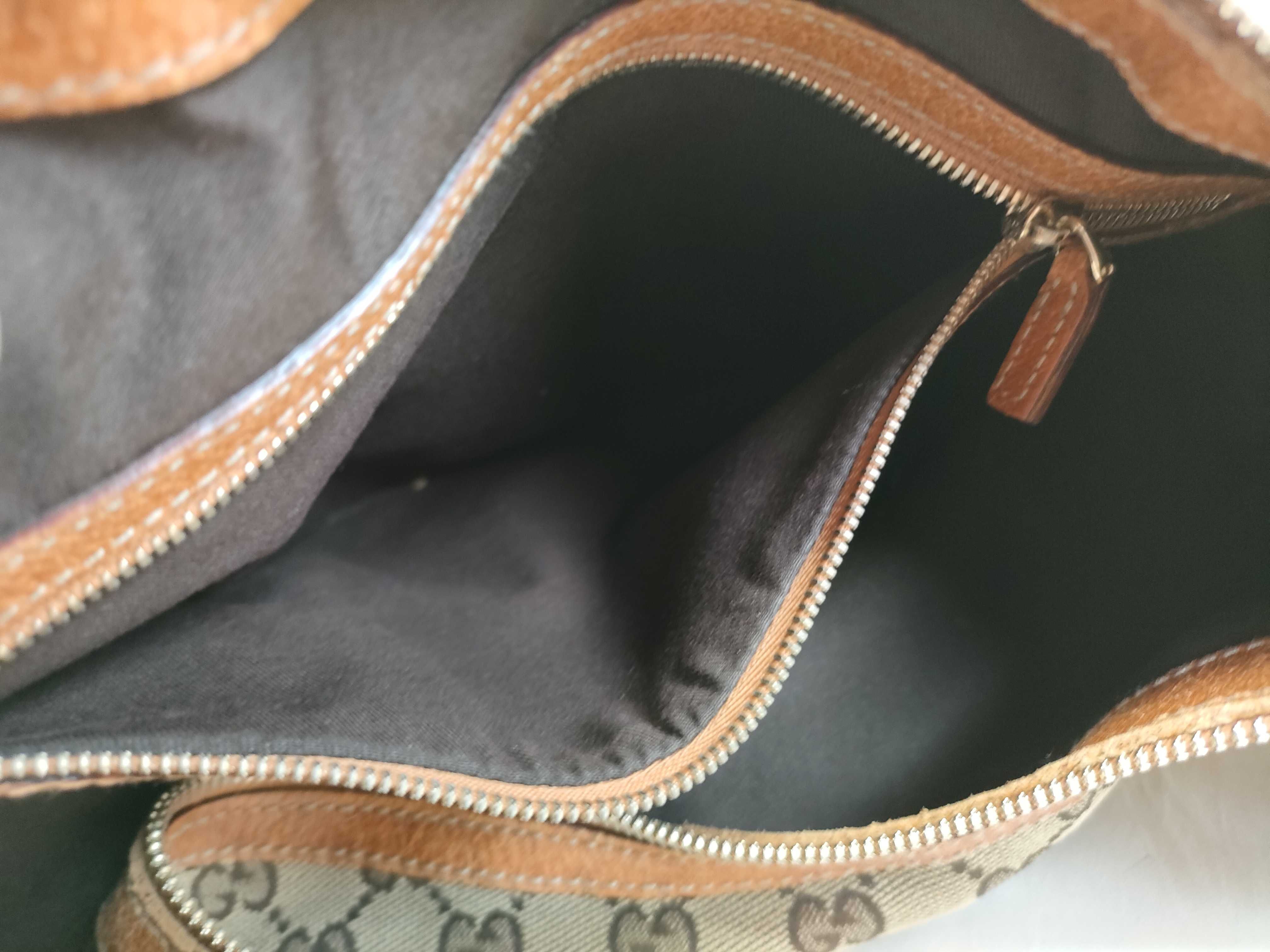 GG Canvas 145764 Shoulder Bag — view 10