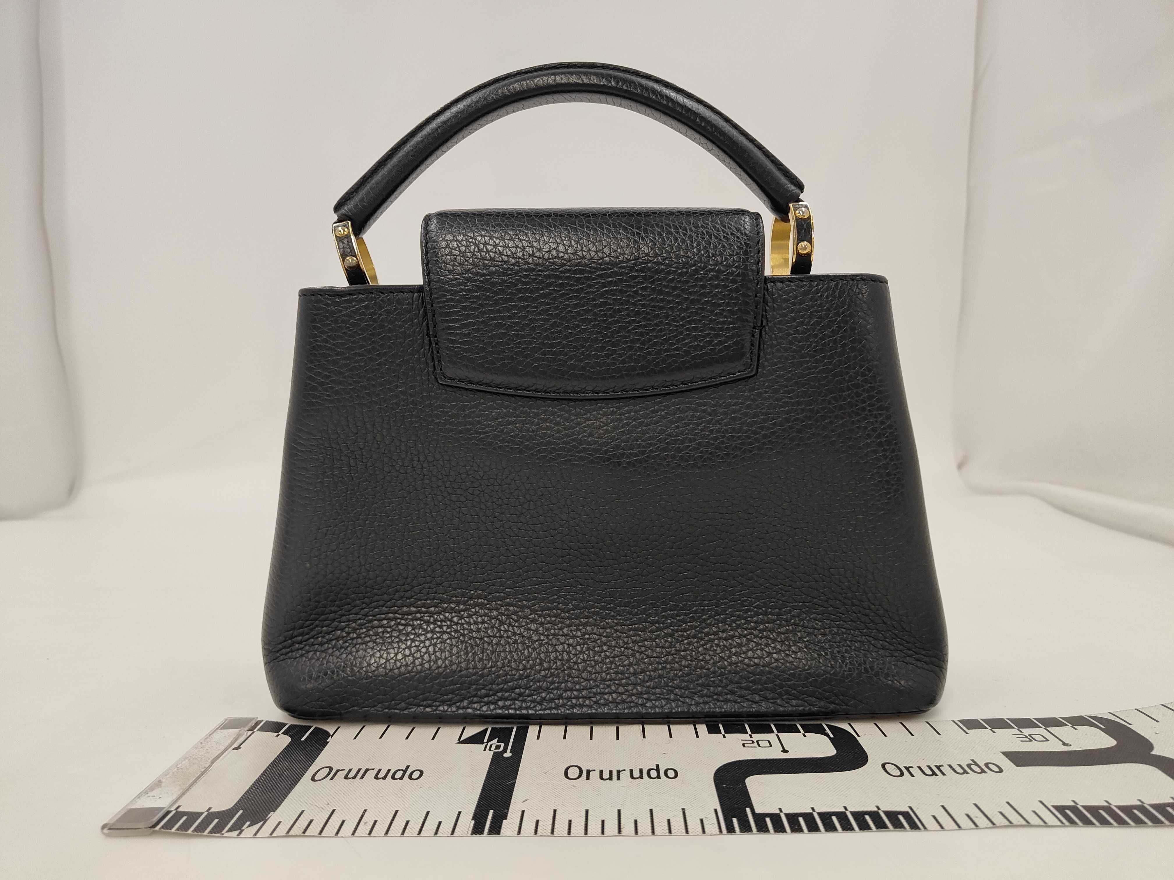 LV/Capucines BB Noir/M94755/Handbag with Strap — view 2