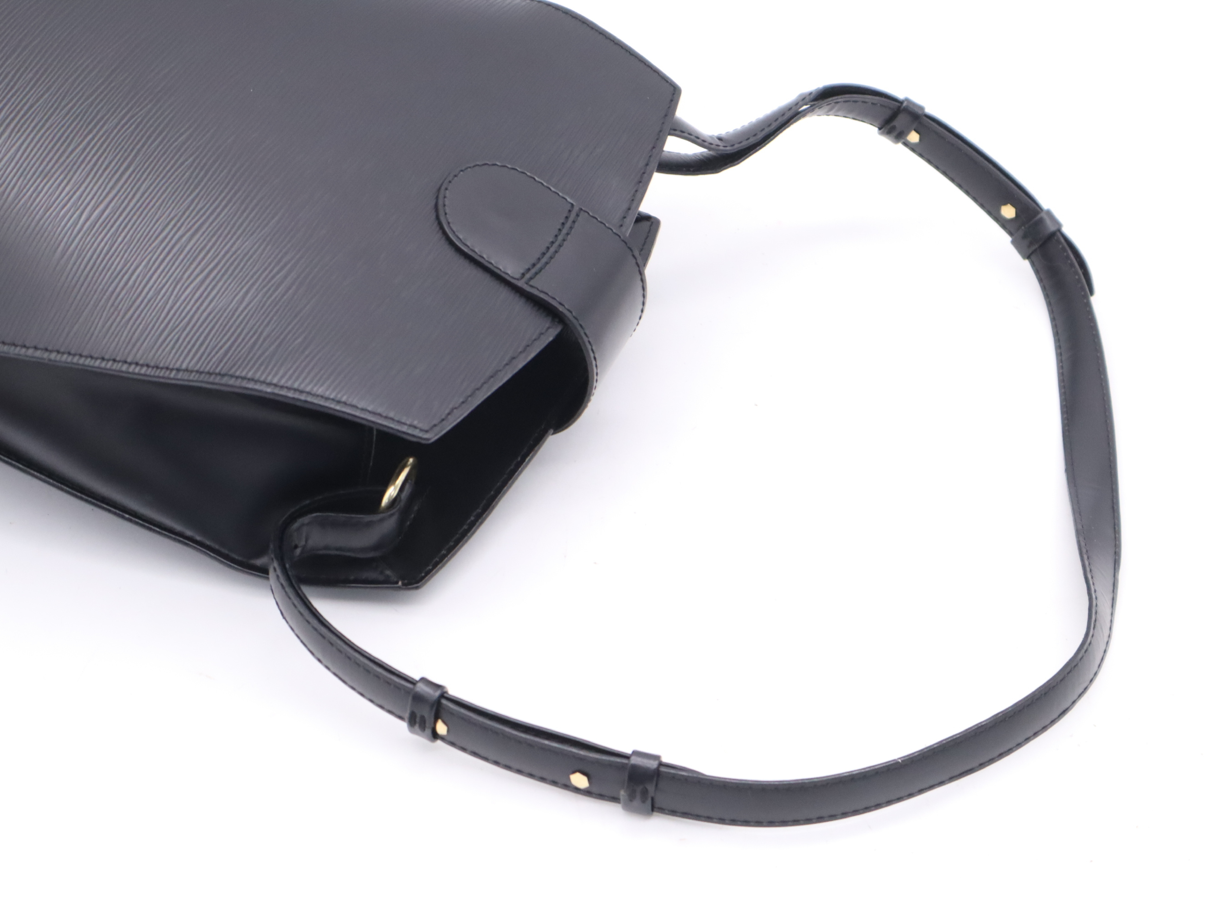 M52252 Epi Cluny Noir Shoulder Bag — view 6