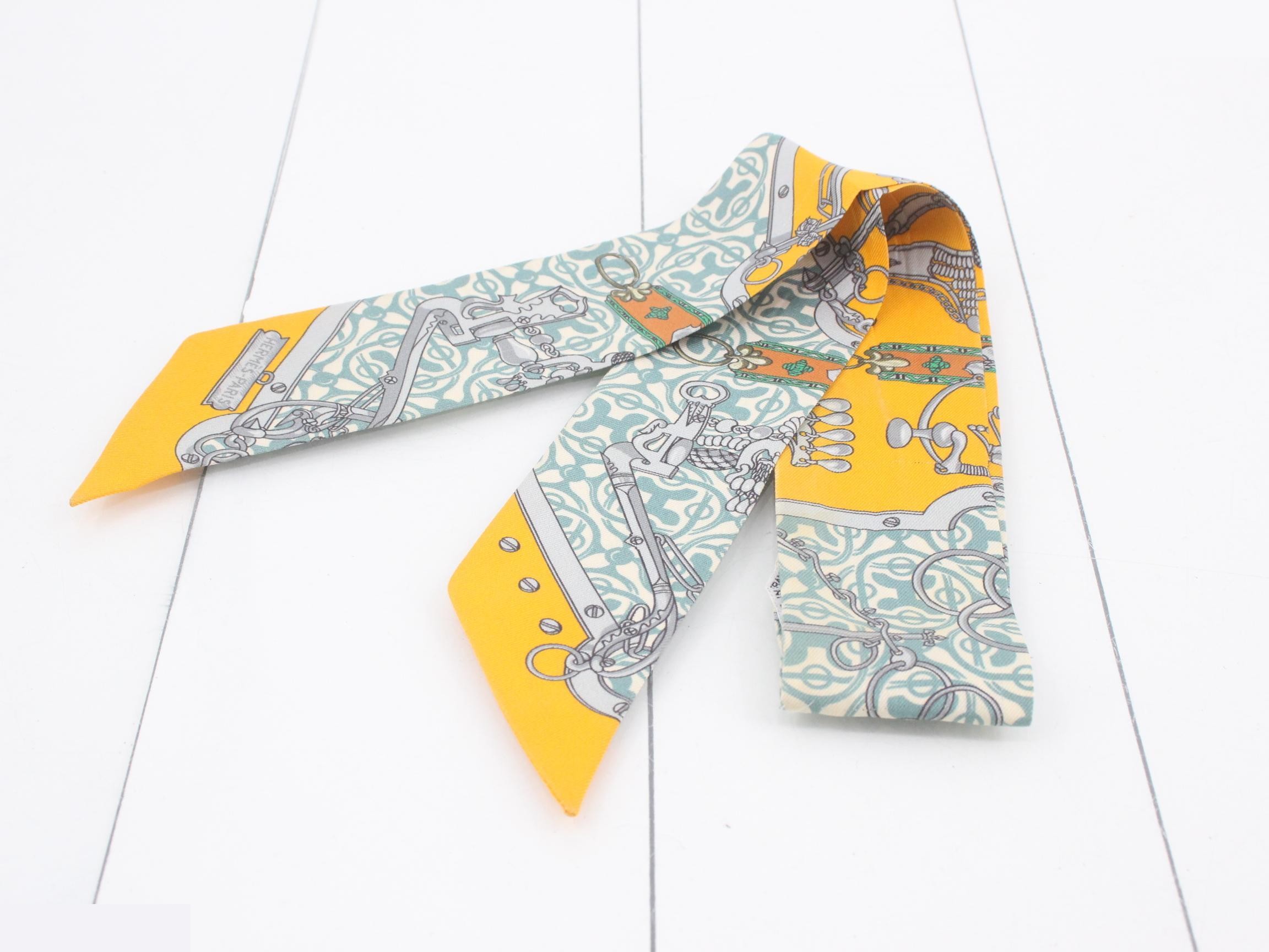 Scarf with tag — view 2