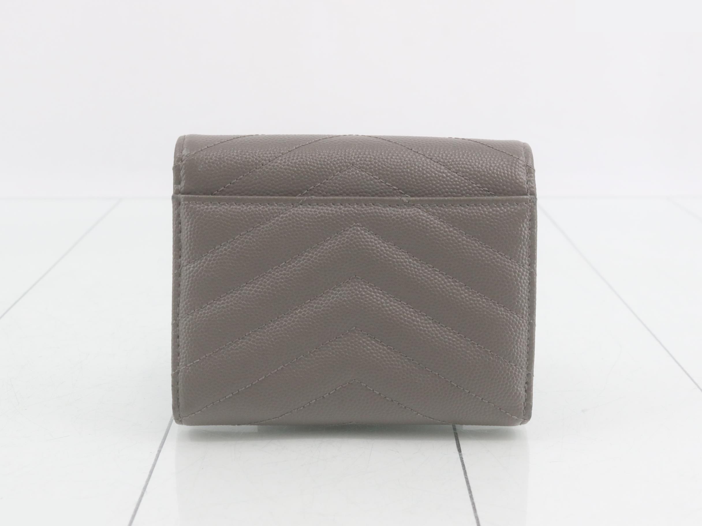 Other lines: Bags and Wallets — view 2