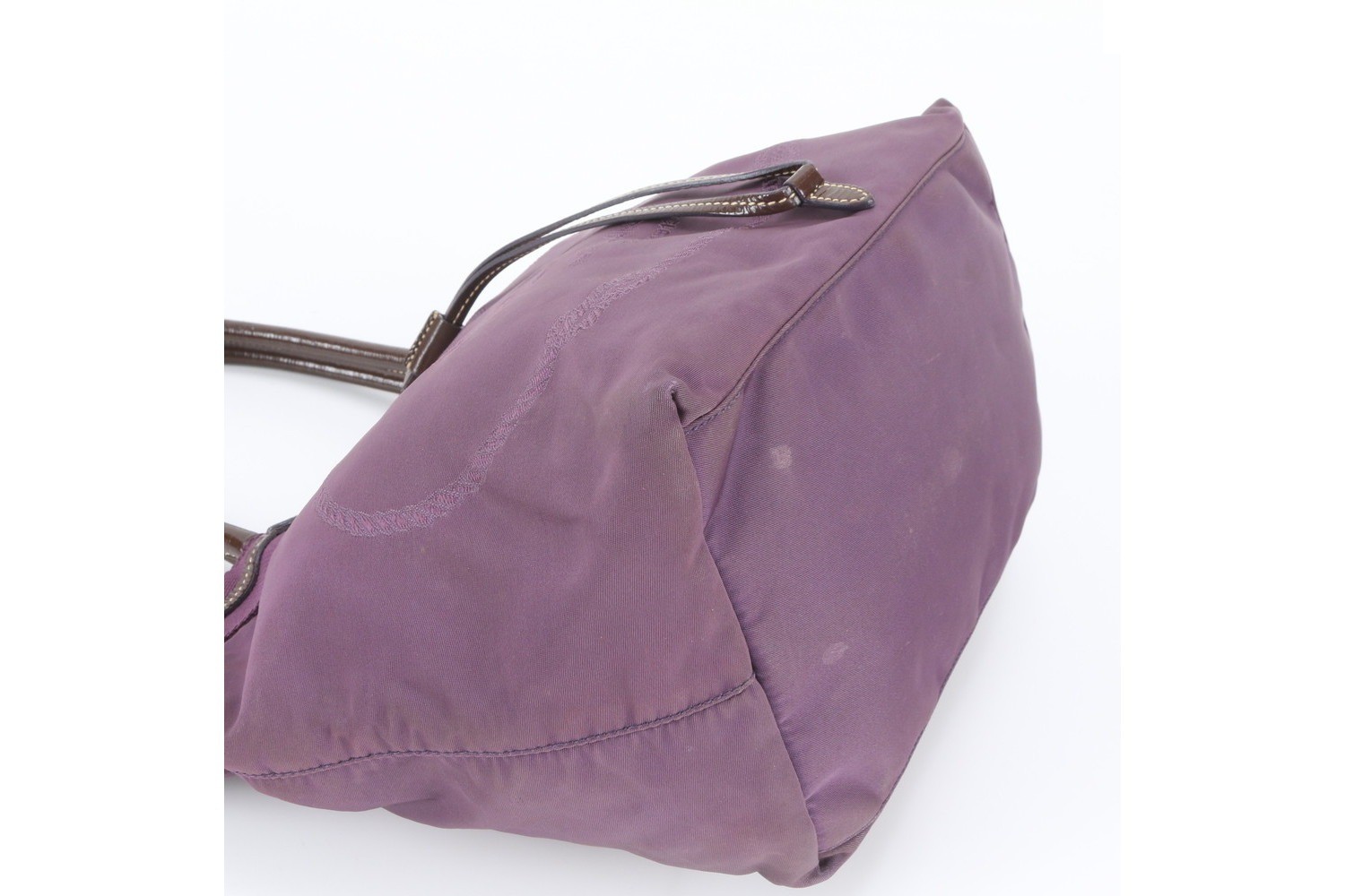 Guaranteed Authentic Tessuto Nylon Tote Bag BN1756 — view 4