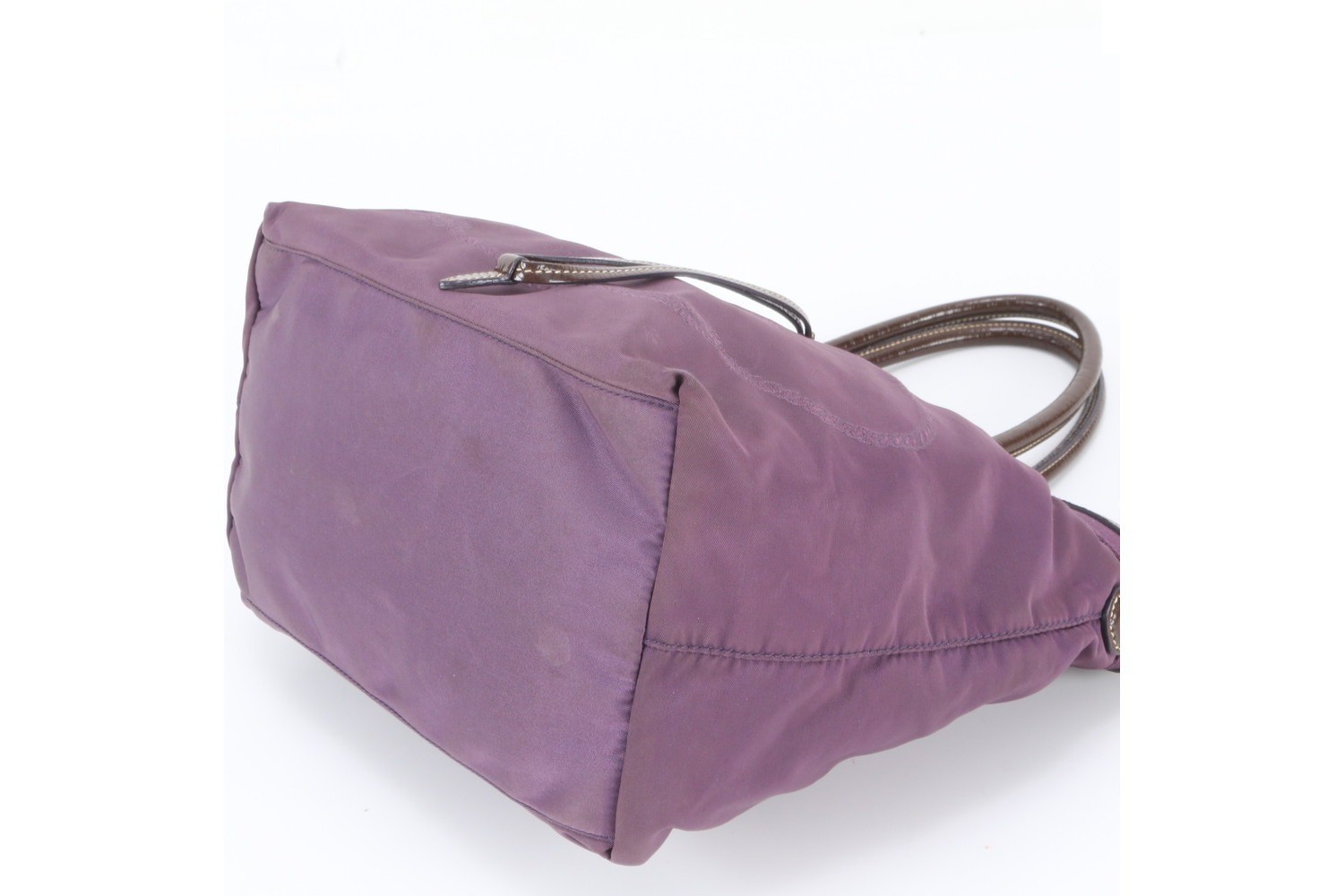 Guaranteed Authentic Tessuto Nylon Tote Bag BN1756 — view 5