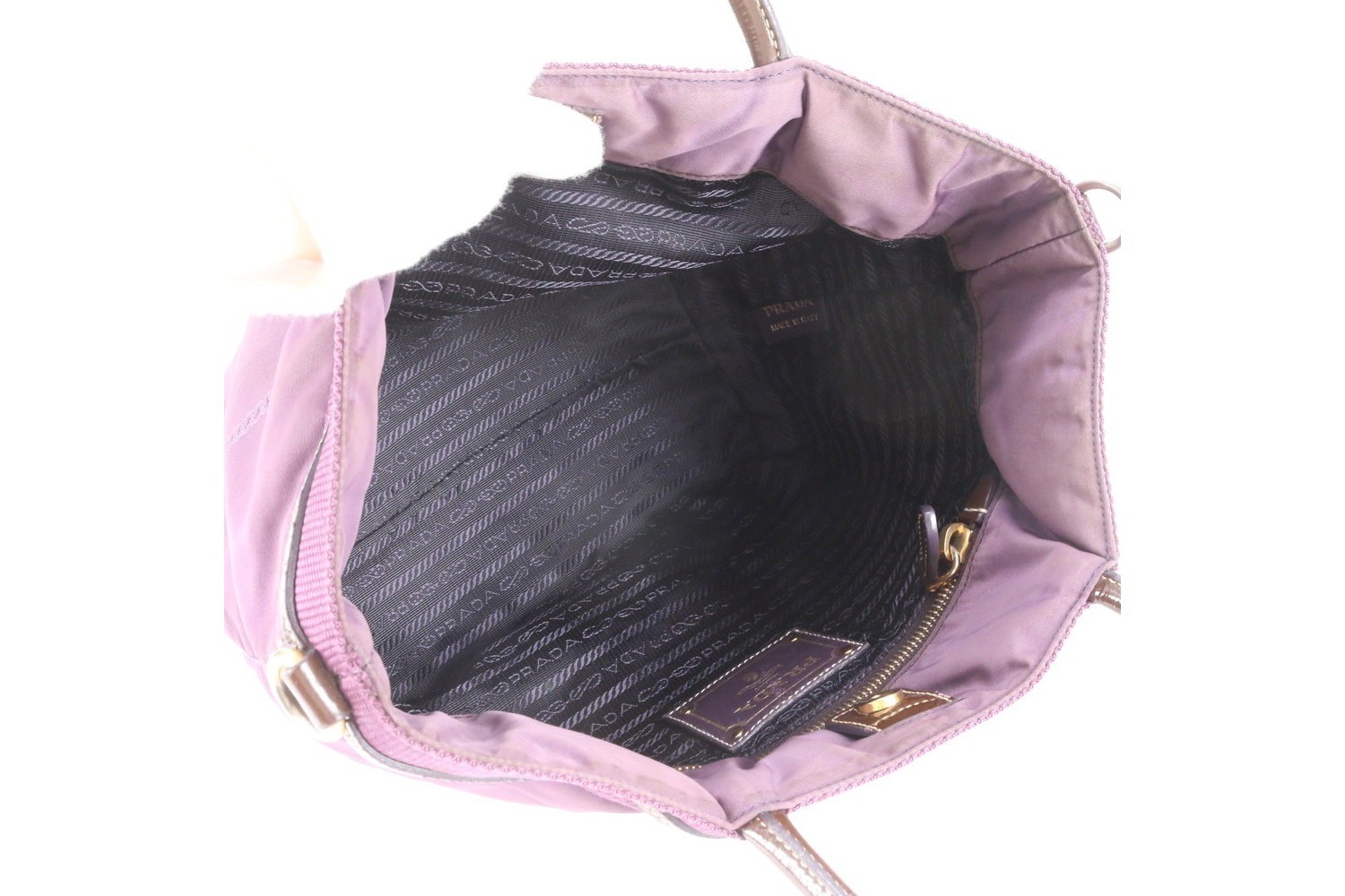 Guaranteed Authentic Tessuto Nylon Tote Bag BN1756 — view 7