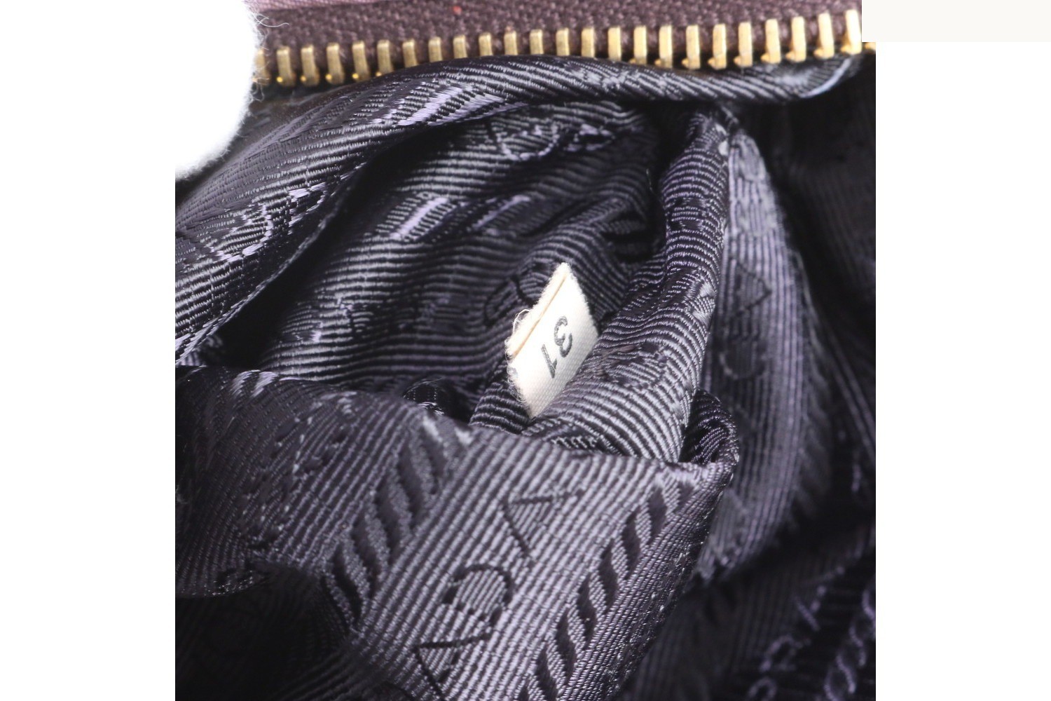 Guaranteed Authentic Tessuto Nylon Tote Bag BN1756 — view 9