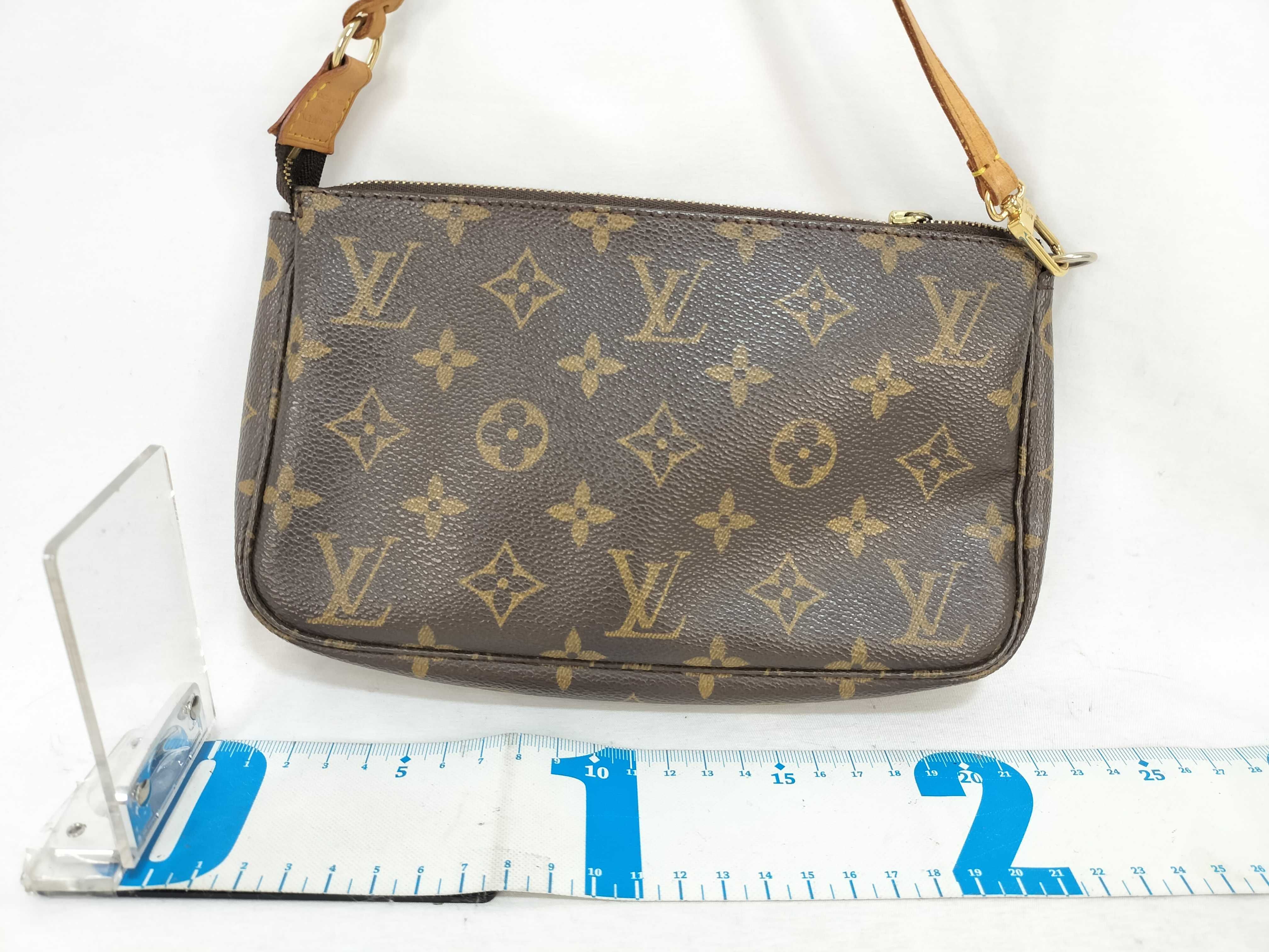 Monogram Pochette Accessoires M51980 SL1022 Handbag — view 2